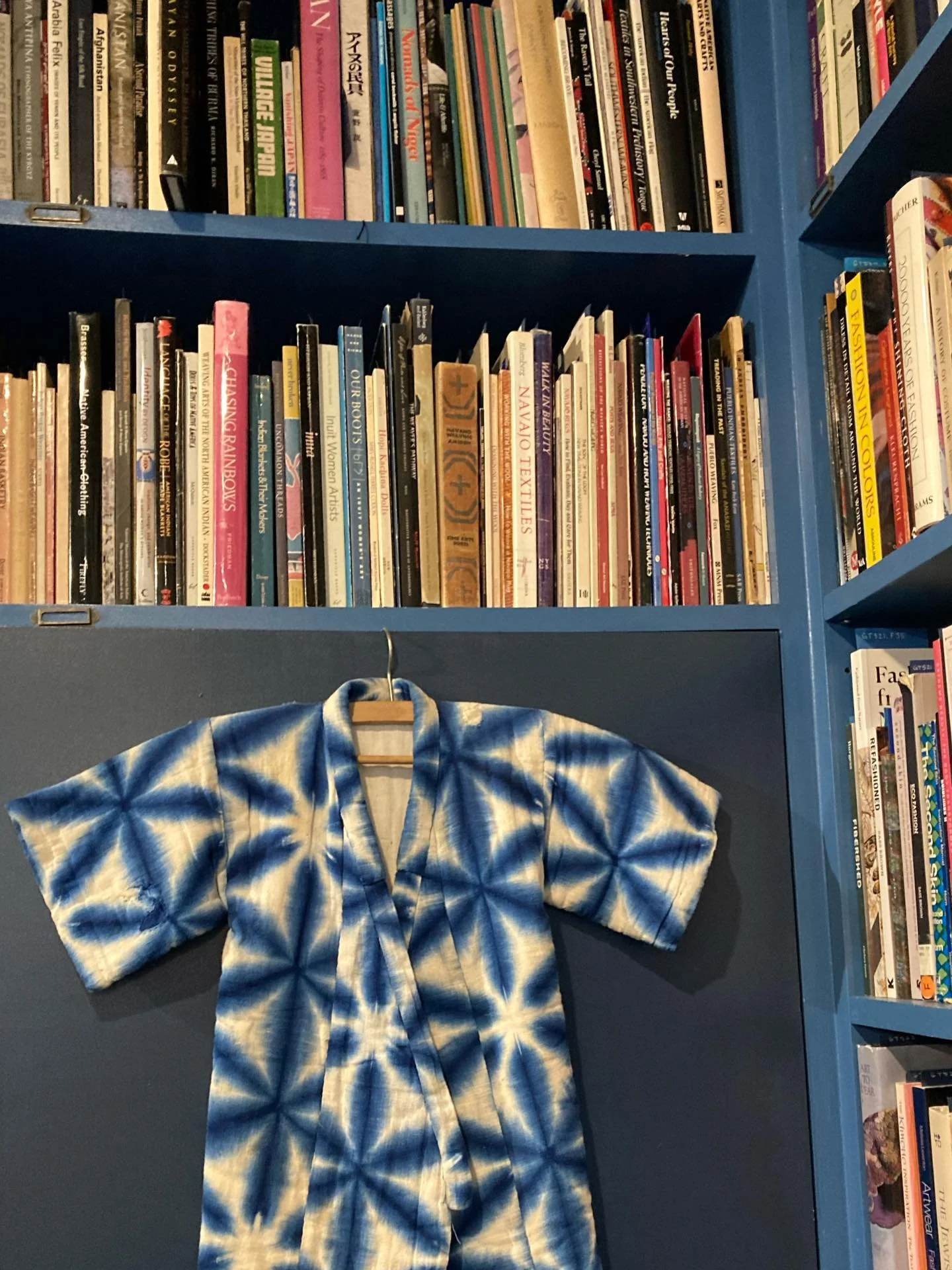 Still thinking about my visit to the Tatter Blue Library (@tatterbluelibrary) last week. 💙

What struck me most is how this growing institution reimagines what a library can be&hellip;a living intersection of library, museum, gallery, and archive. A