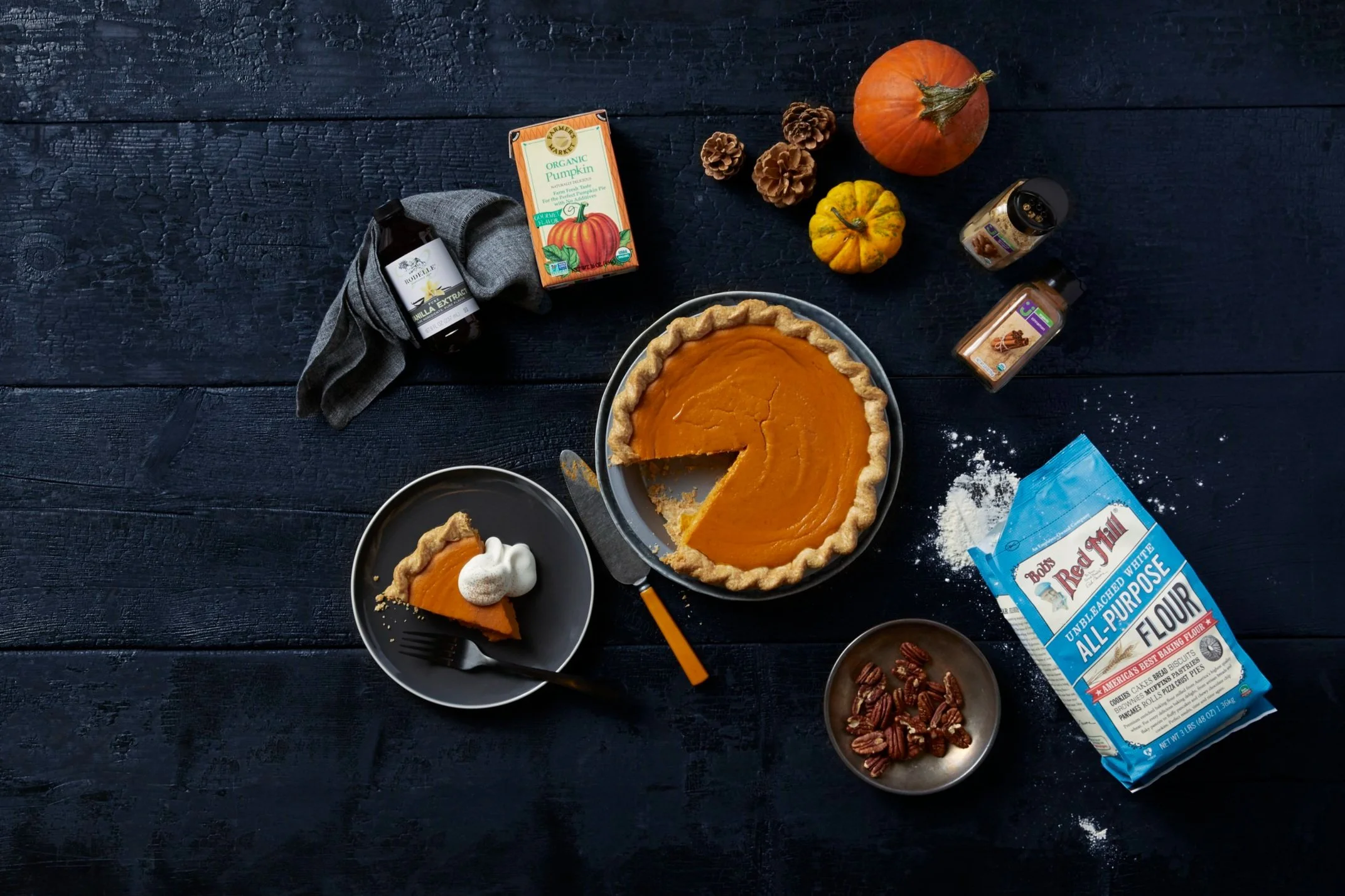 CG_S1_04B_Thanksgiving_Dessert_PumpkinPie_0449_R01_v1.jpg