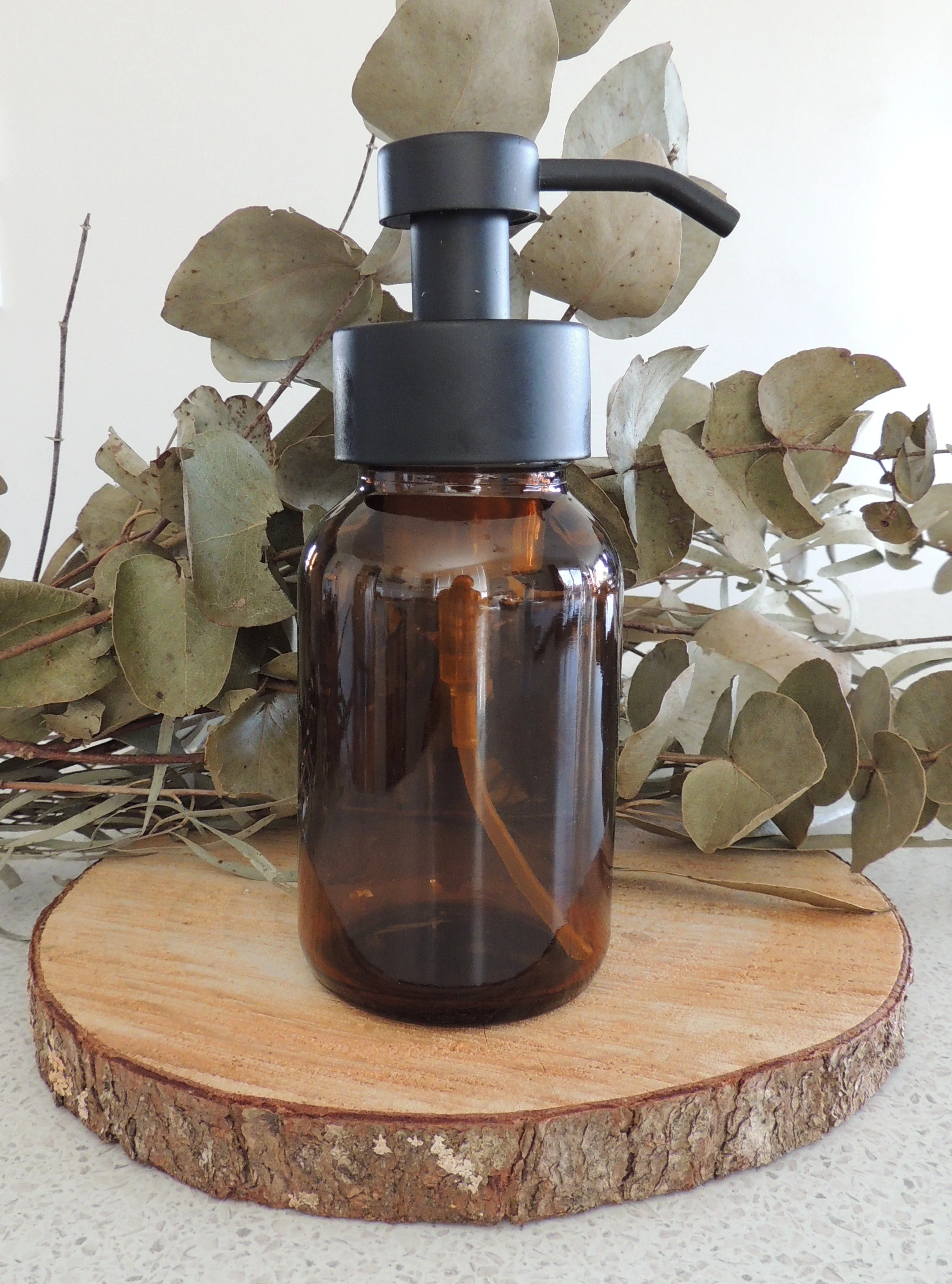 Your Home, Naturally Home made cleaning products that don’t cost the earth