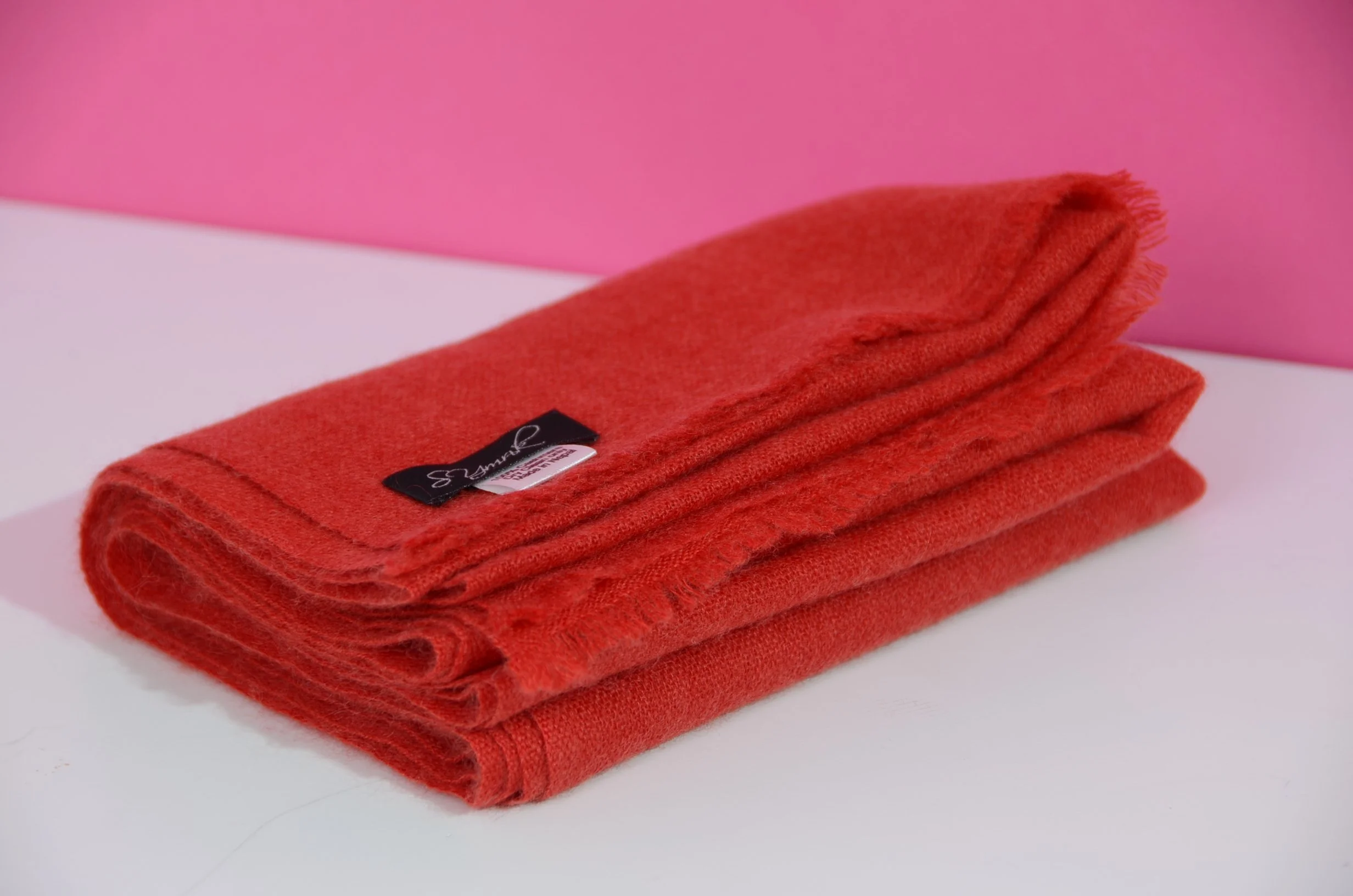 Poinsettia Red Pure Cashmere Travel Neck Scarf Small and Light -Unisex - Landscape