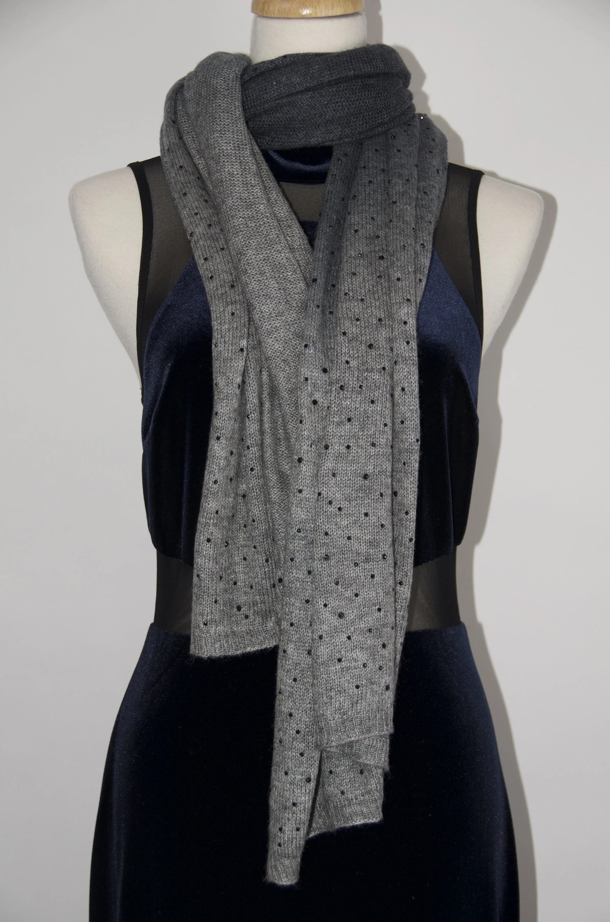 Pure Cashmeer knit scarf with Topaz Crystal.jpg