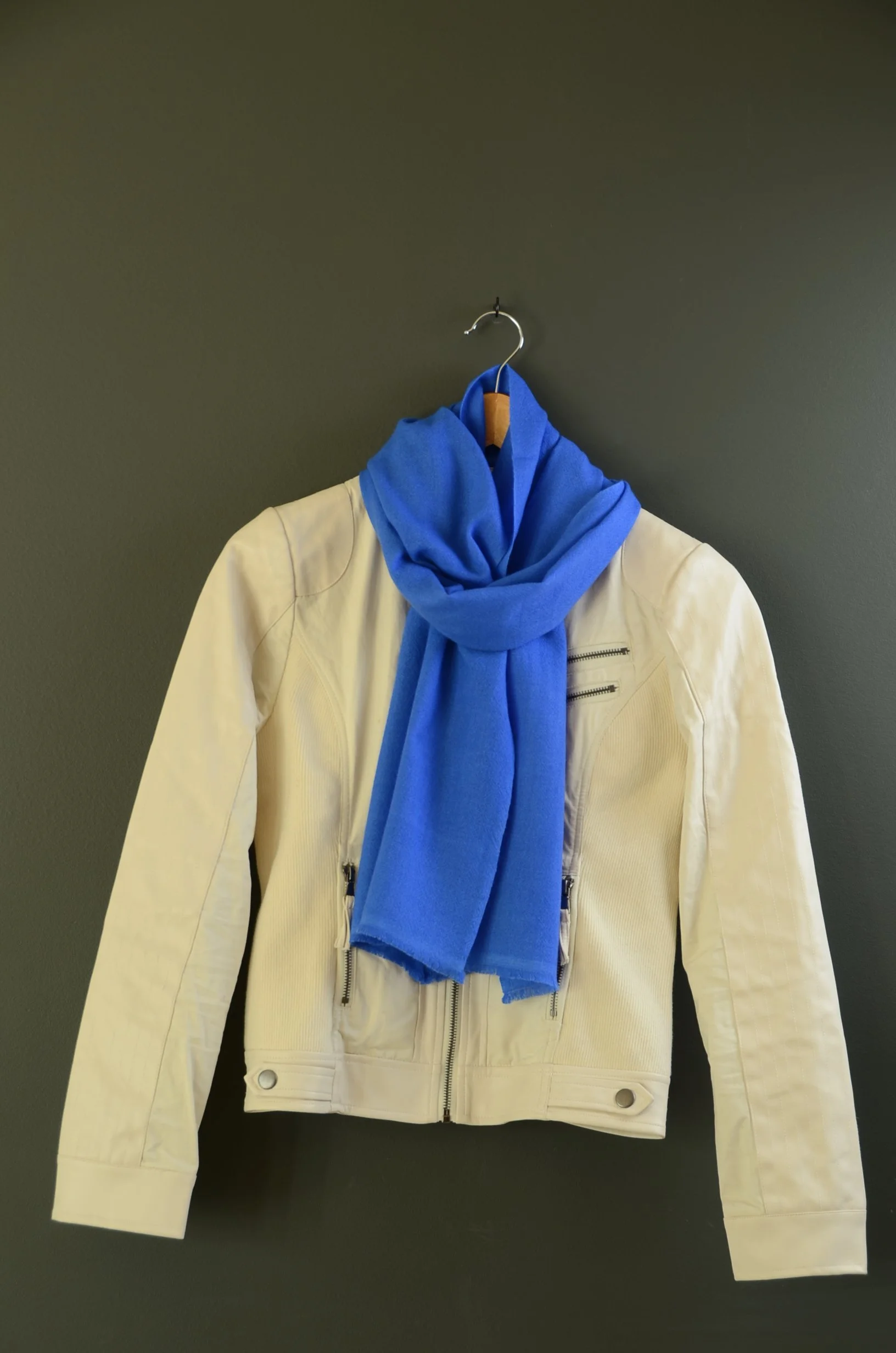 Ultramarine Blue Light Travel Pure Cashmere Neck Scarf - Landscape