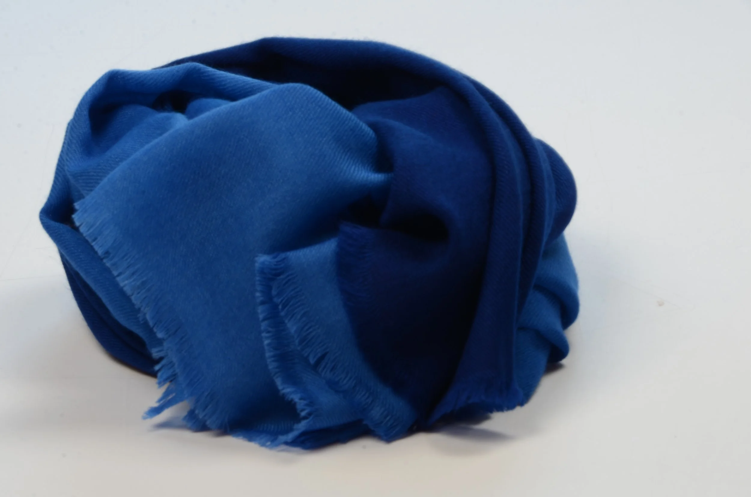 Blues Pure Cashmere Elegant Ombre Fringed Shawl - Landscape