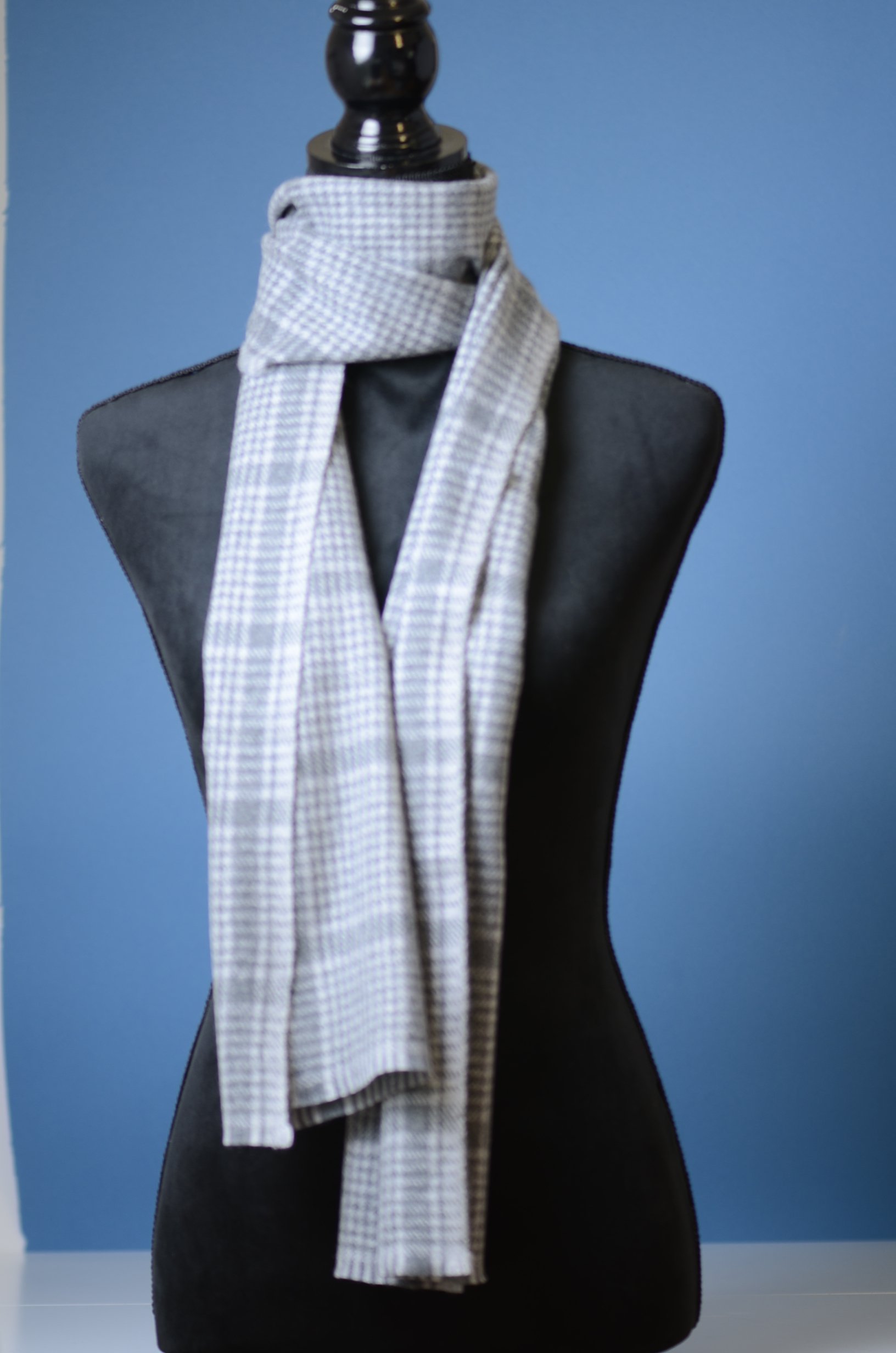 Light Grey and Charcoal Hounds Thooth Handweaved Coar Cashmere Scarf - Portrait