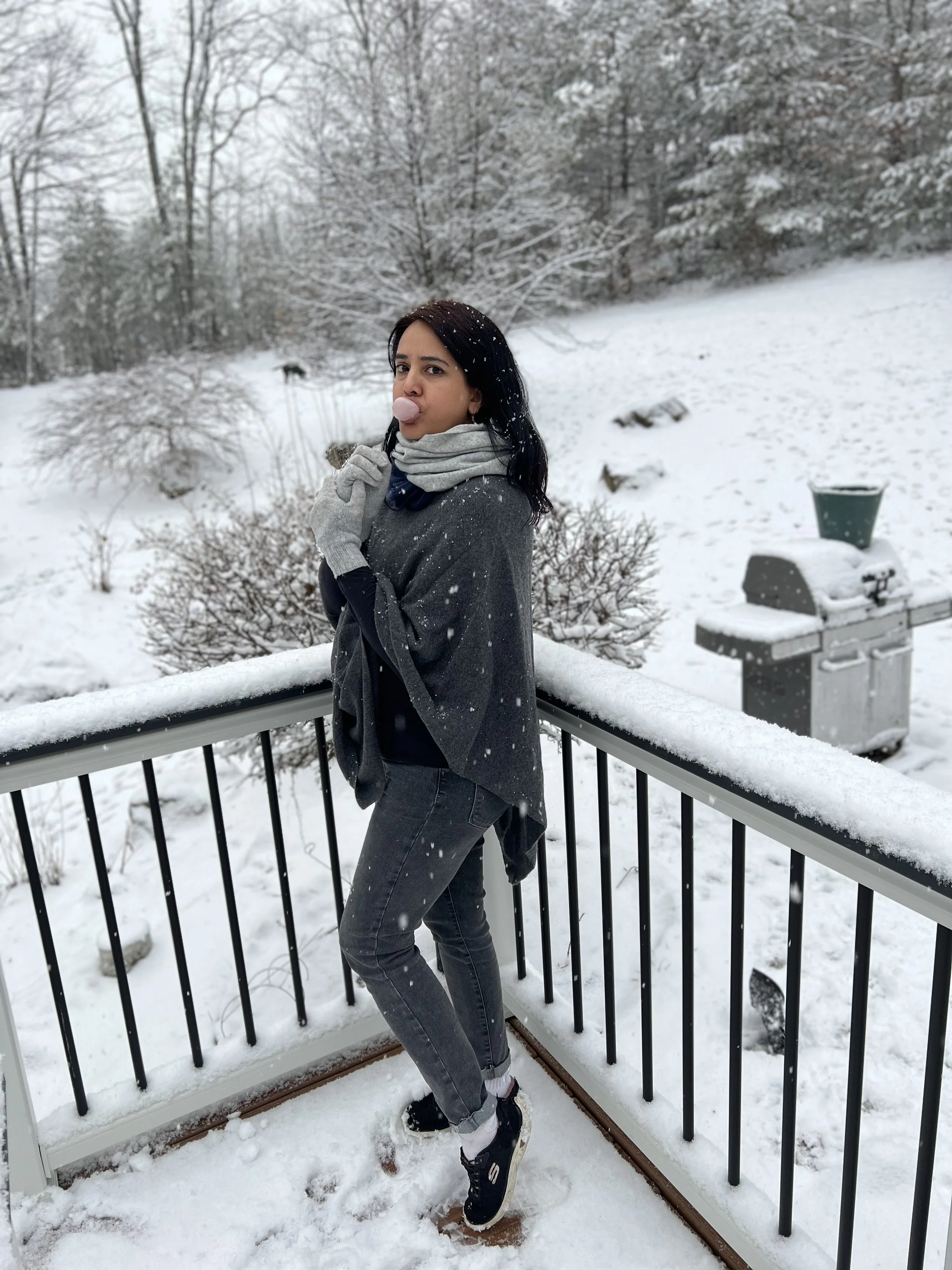 Charcoal Natural Elegant Pure Cashmere Poncho - Portrait