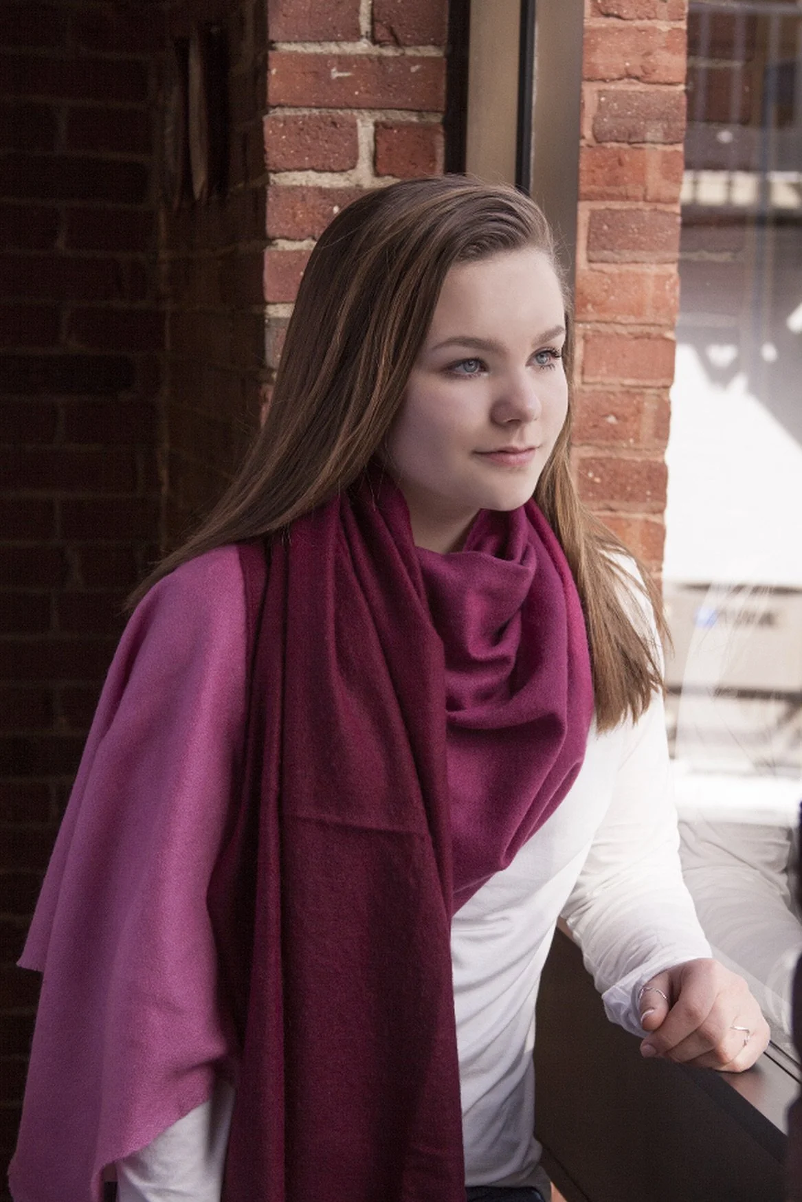 Berries Pure Cashmere Elegant Ombre Fringed Shawl - Landscape