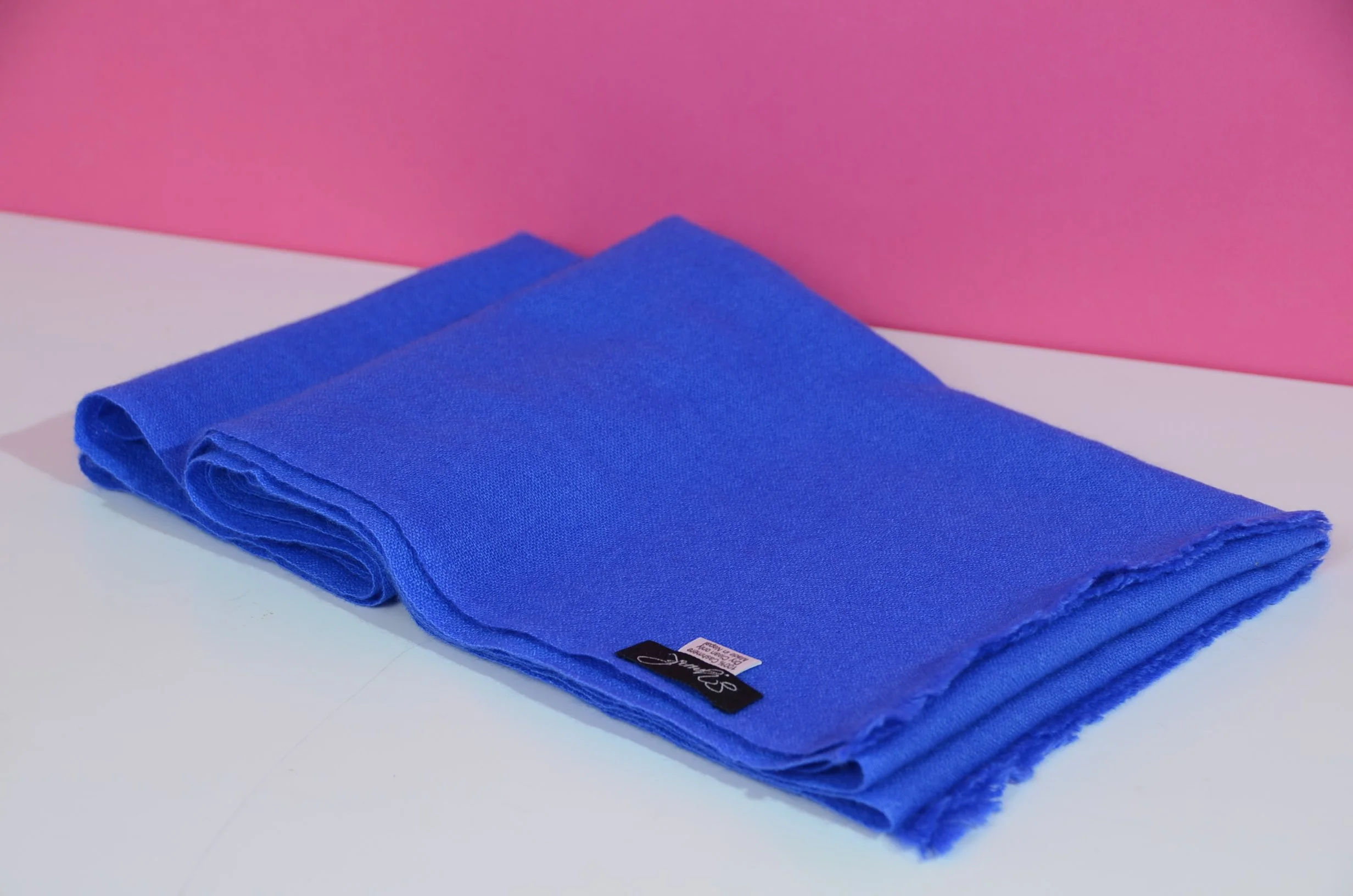 Ultramarine Blue Light Travel Pure Cashmere Neck Scarf