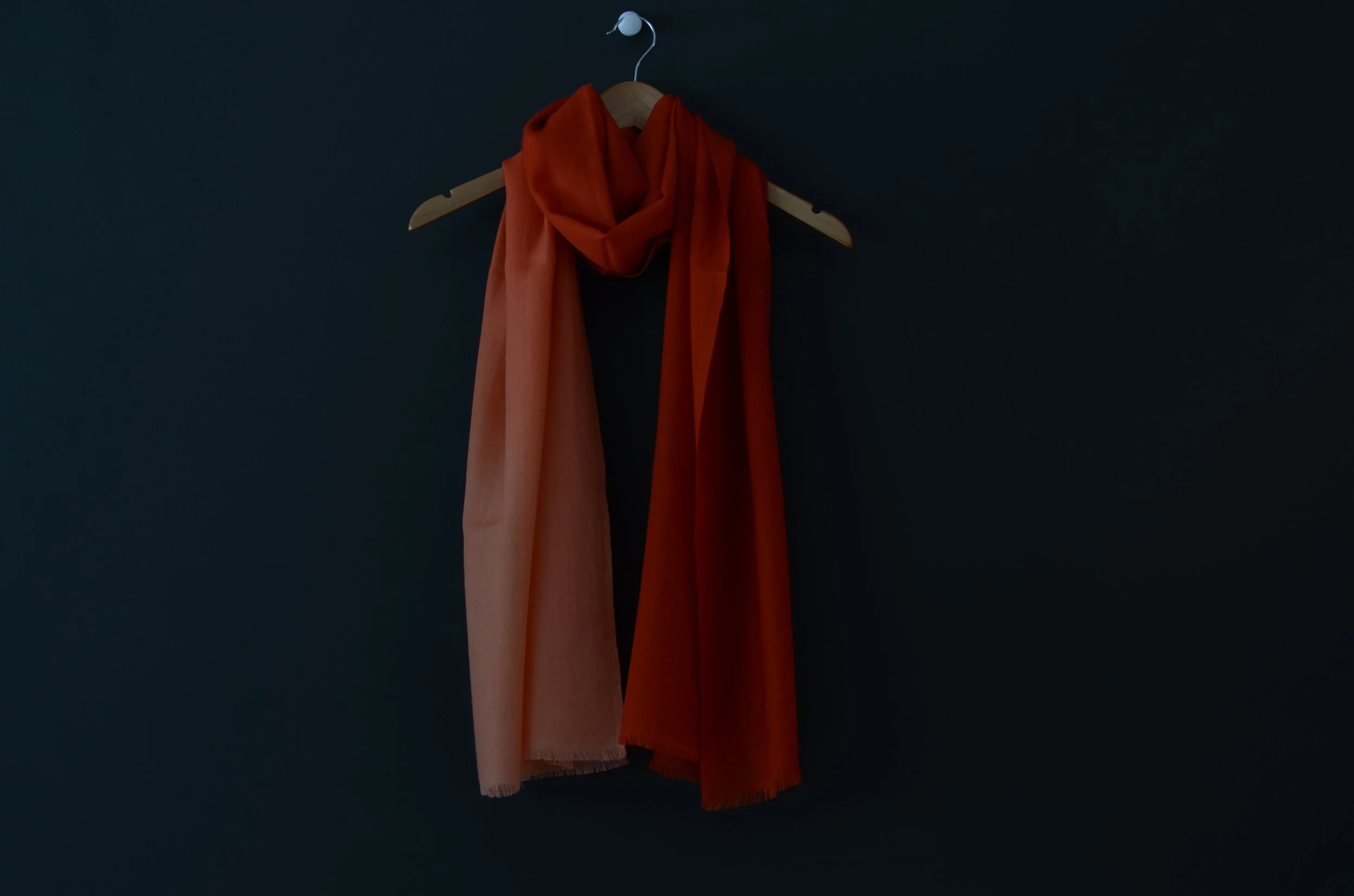 Oranges Pure Cashmere Elegant Ombre Fringed Shawl - Landscape