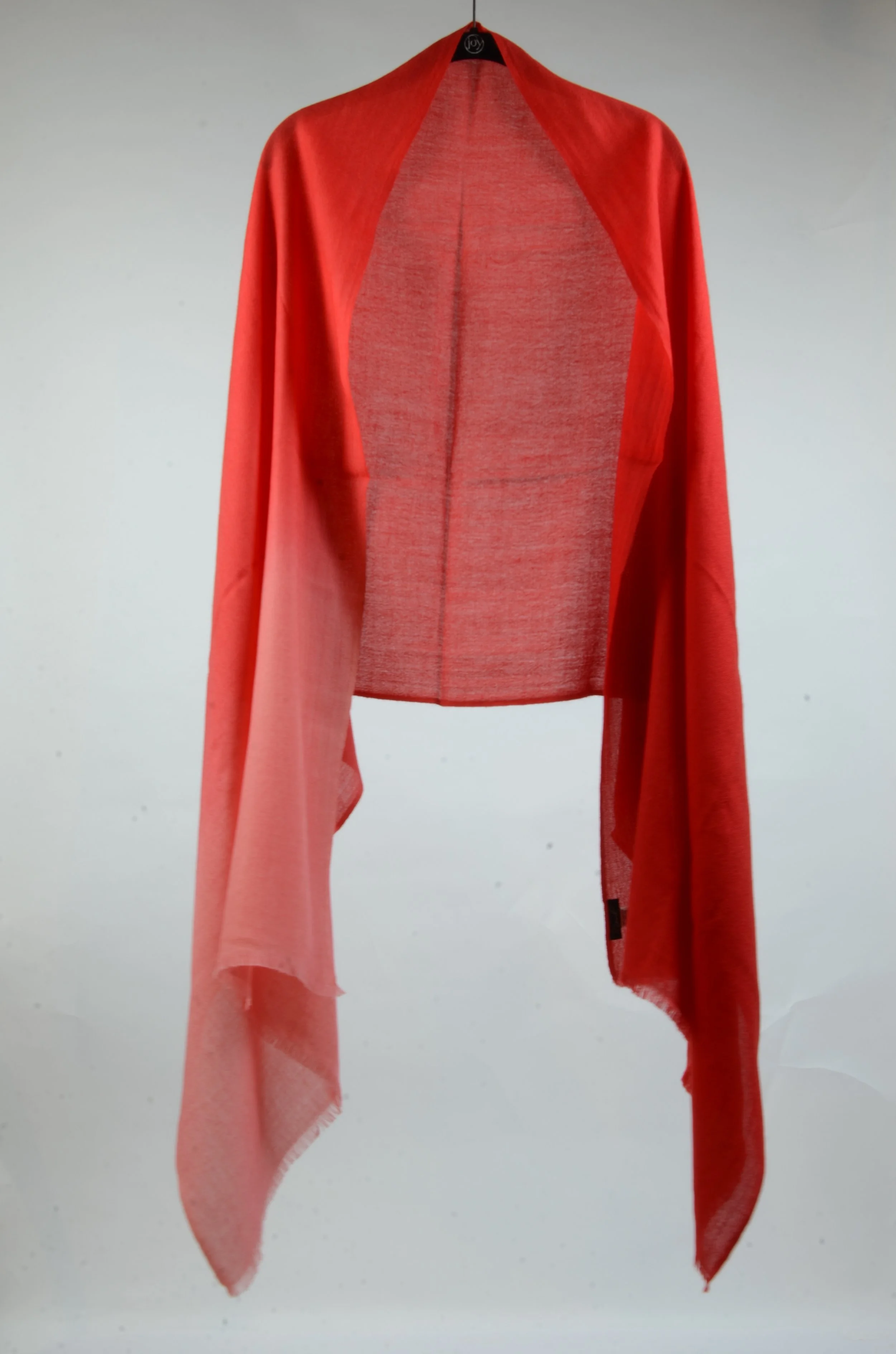 Reds Pure Cashmere Elegant Ombre Fringed Shawl - Portrait