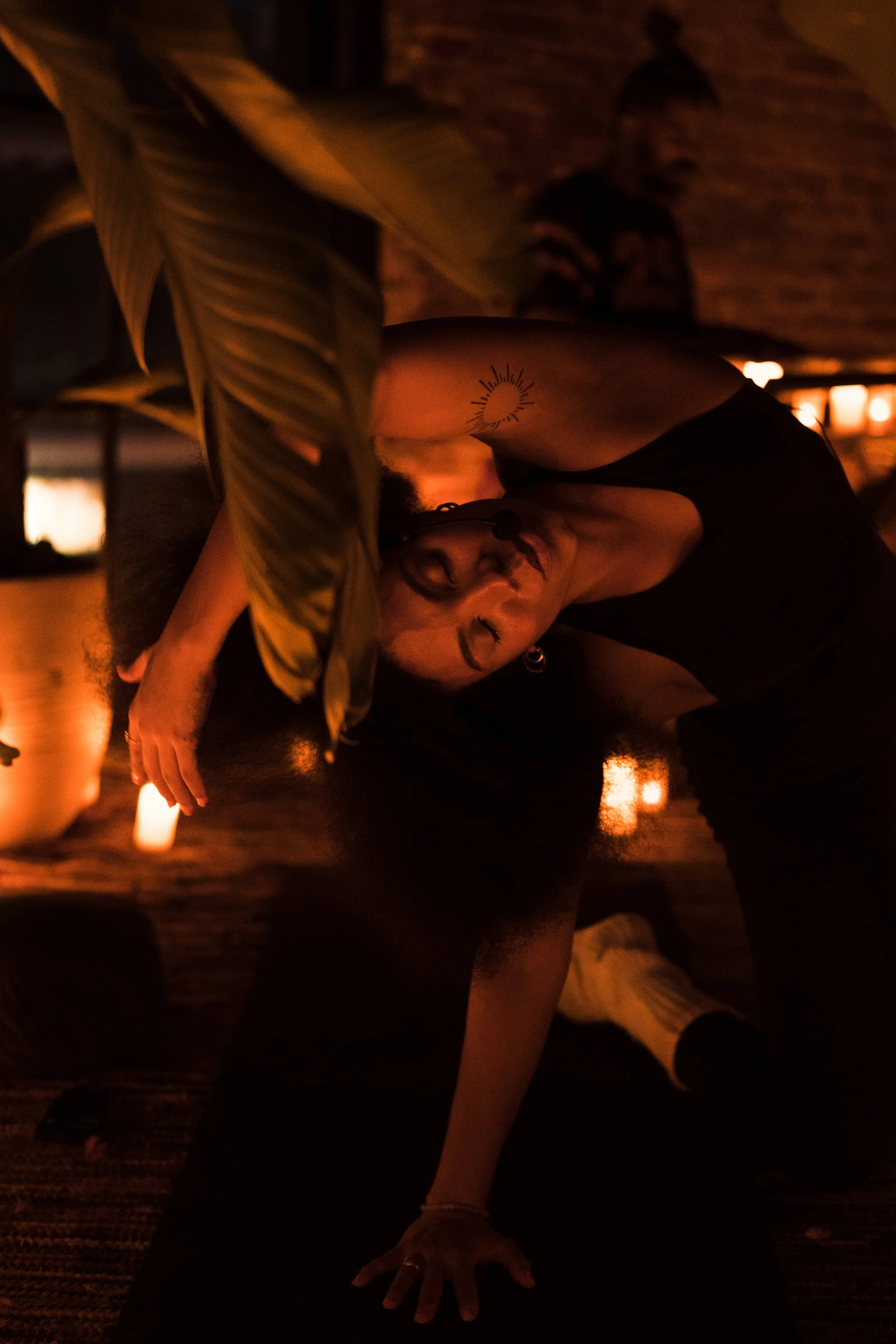 CANDLELIGHT yoga AND LIVE SOUND (WORKSHOP)