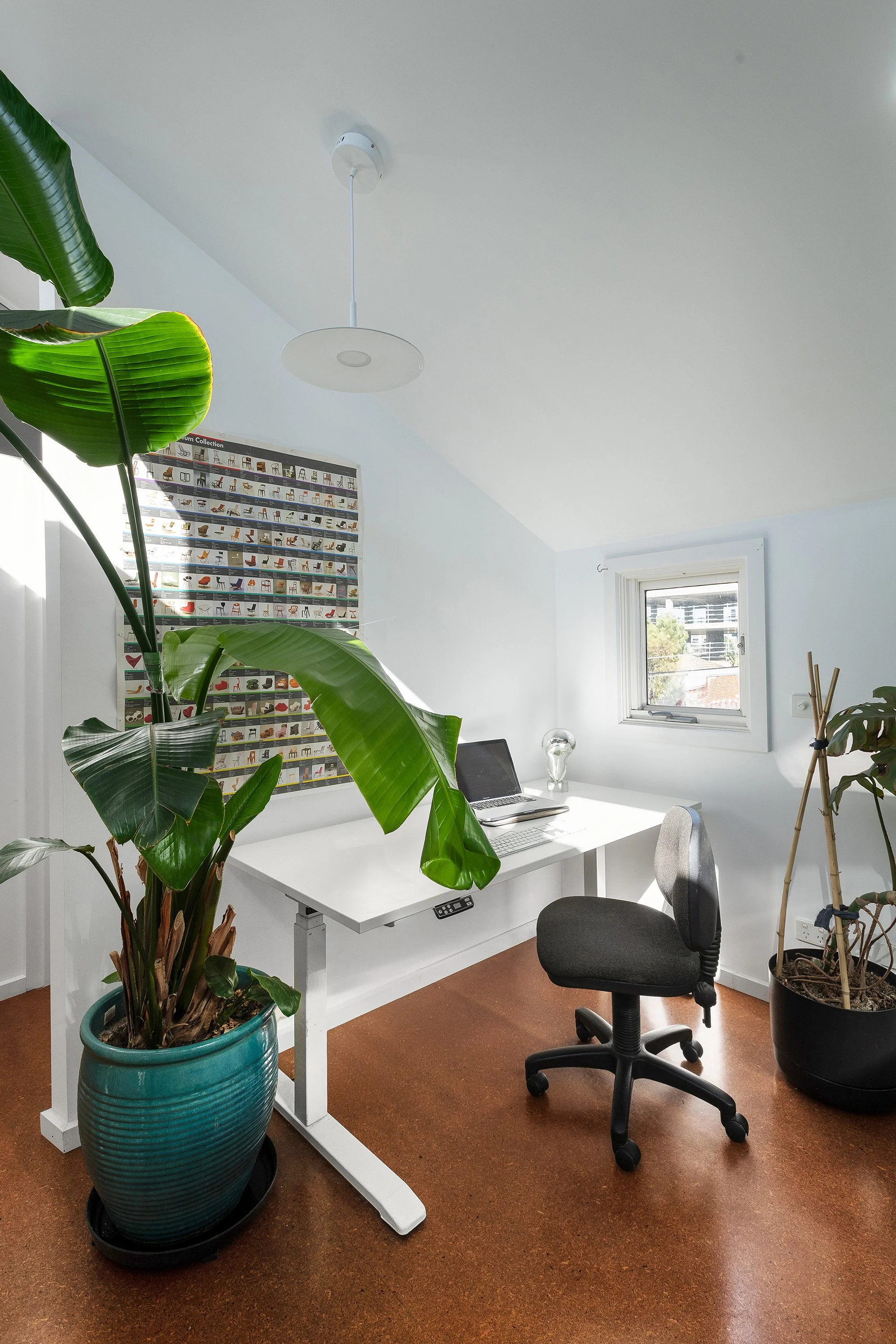 9. Up Stairs Study Nook.jpg