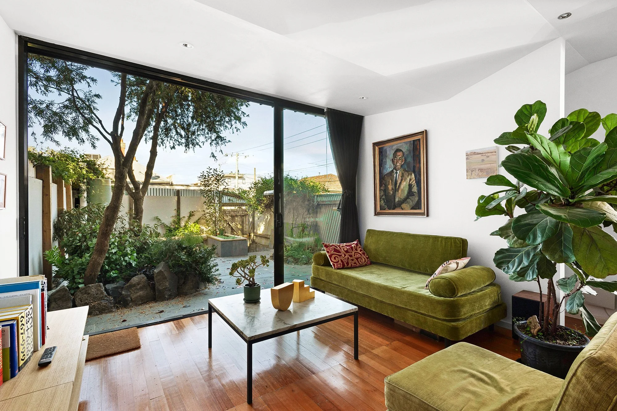2. Living Room.jpg