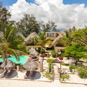 Clove Island Villas & Spa