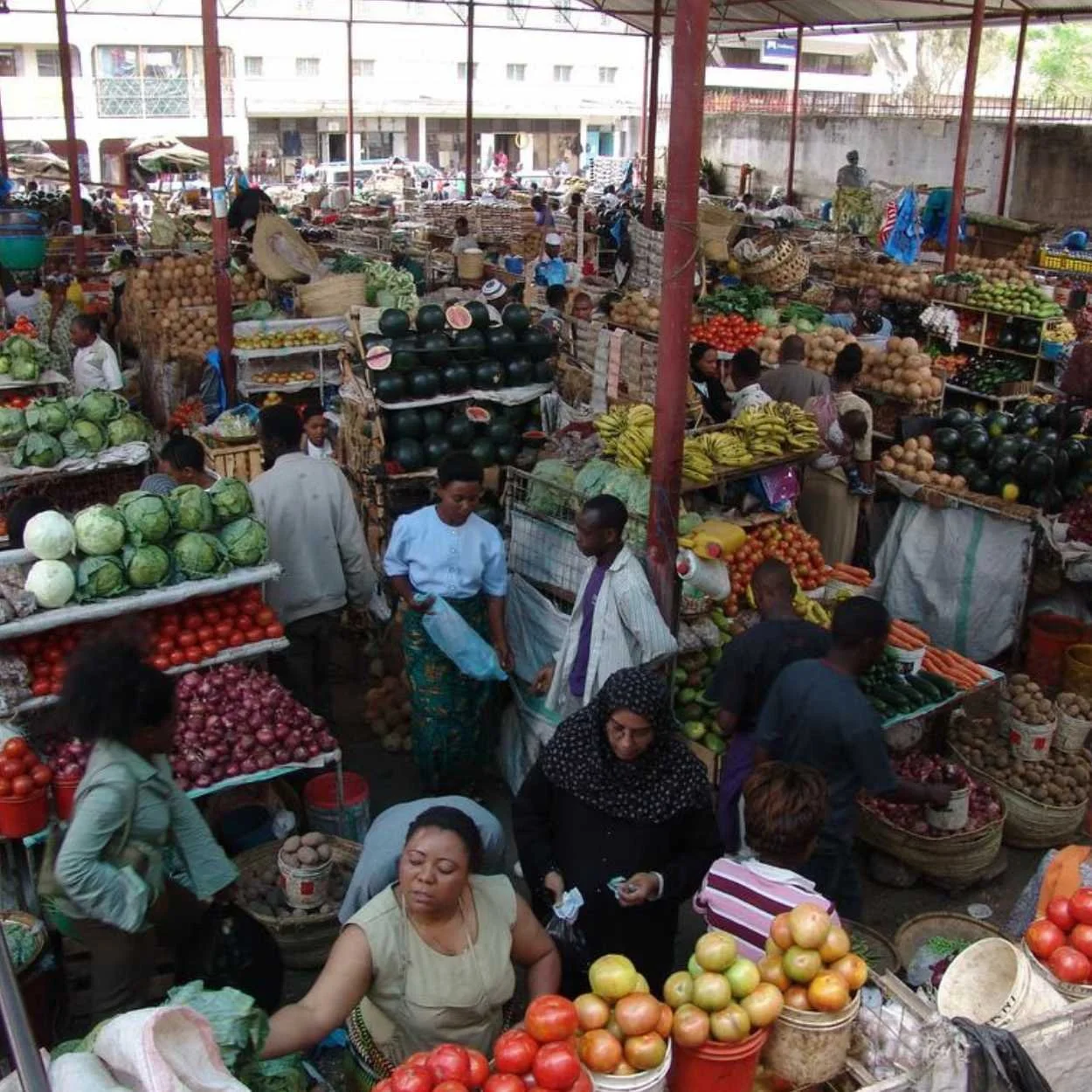 Markt in Arusha tanzania.jpg