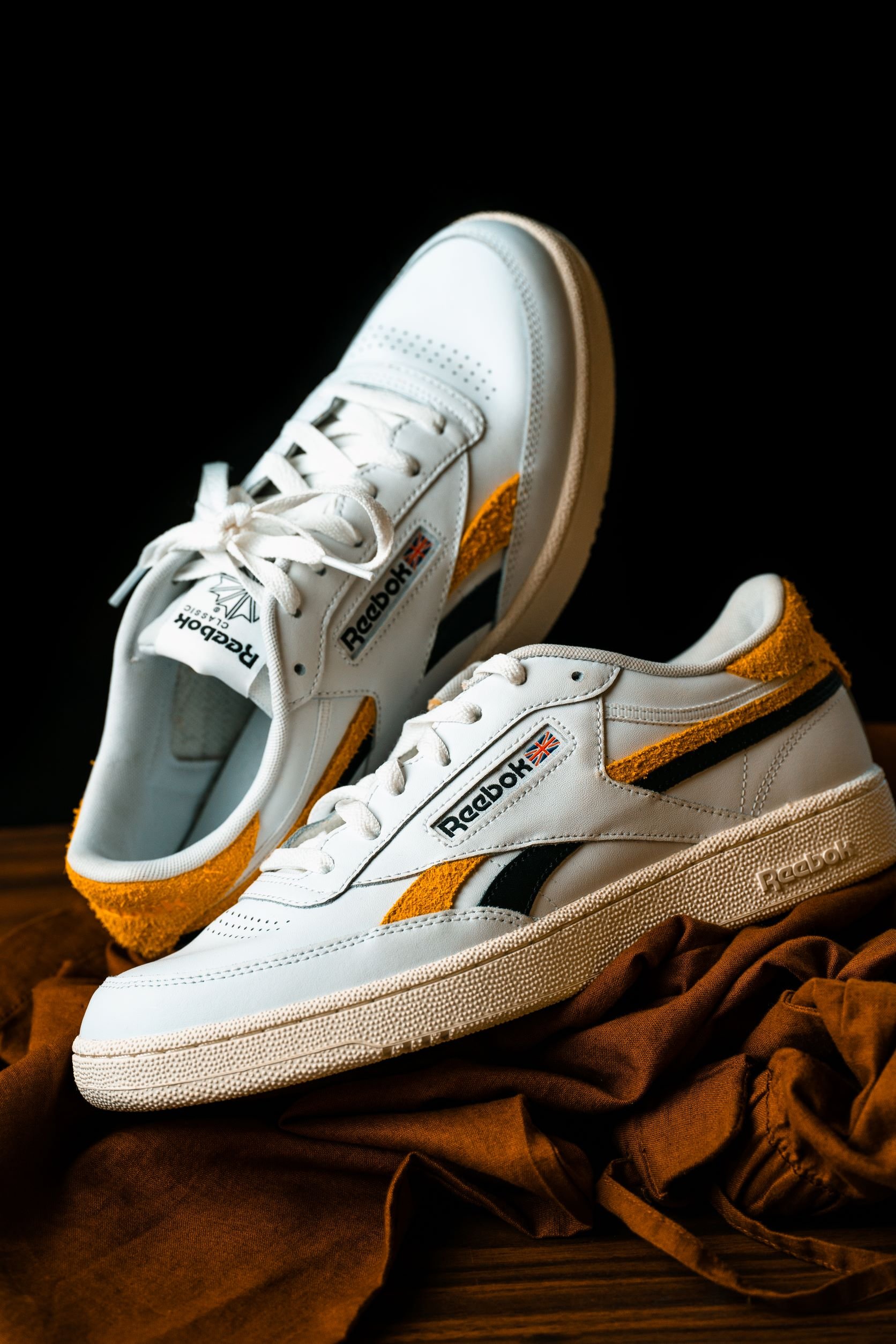 MIMO_Sabates_Reebok_Classic_01.jpg