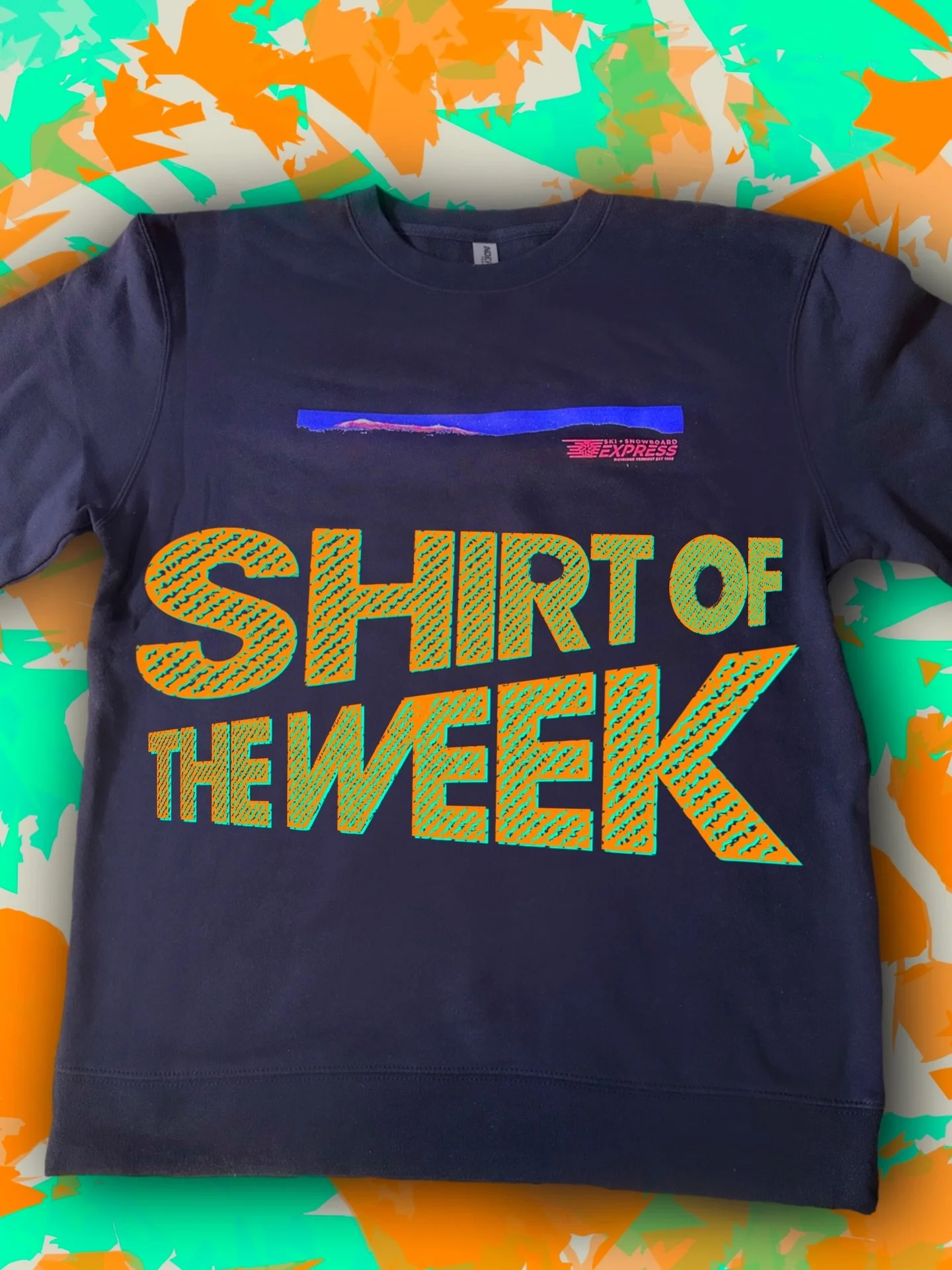 Tune in to @skiexpressvt for all your ski/snowboard needs! 🎿🏂Alpenglow design by @cfm.cmps 🤙
.
.
.
.
#skituning #snowboardtuning #screenprinter #alpenglow