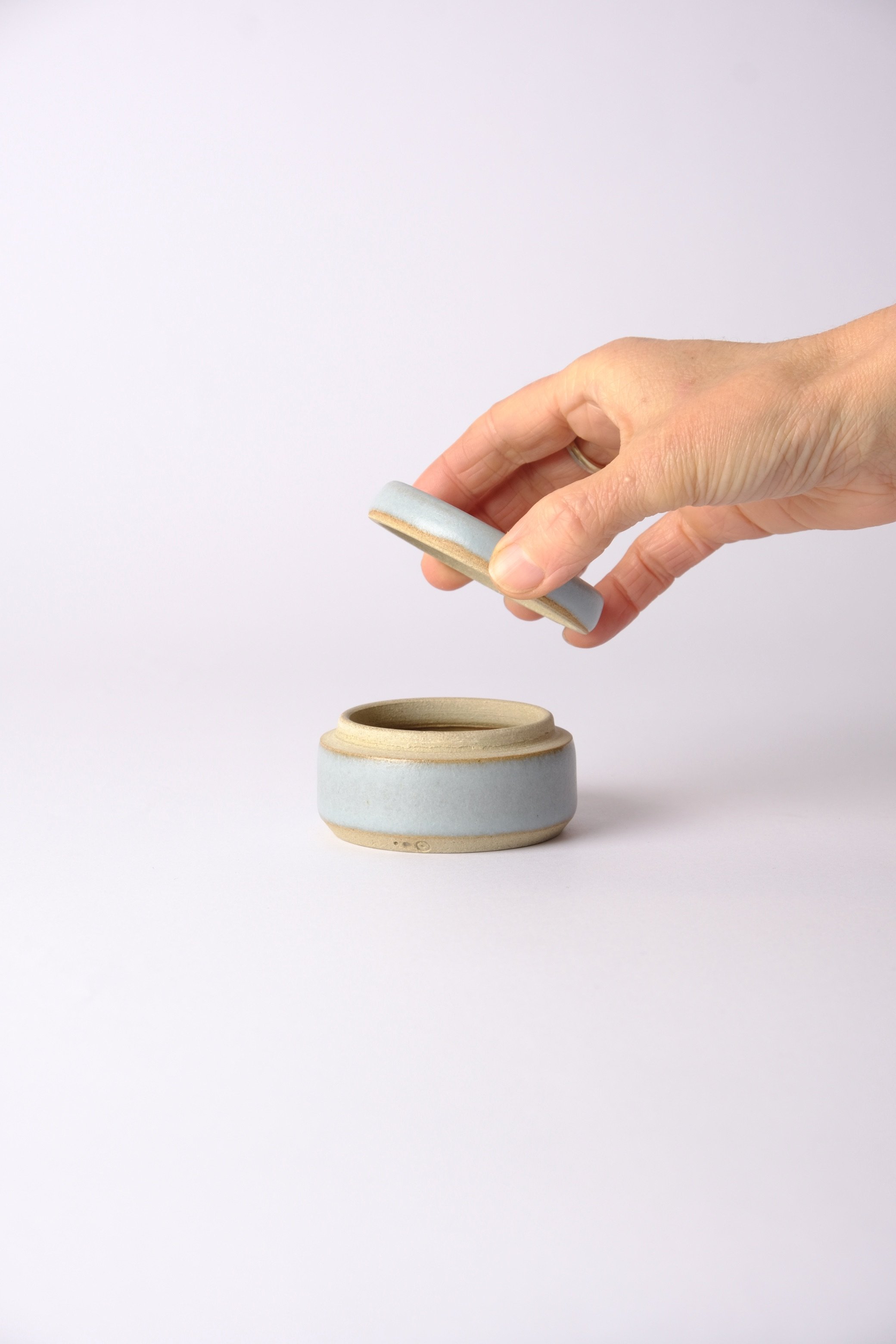 7cm Stoneware Lidded Jar in Winter sky