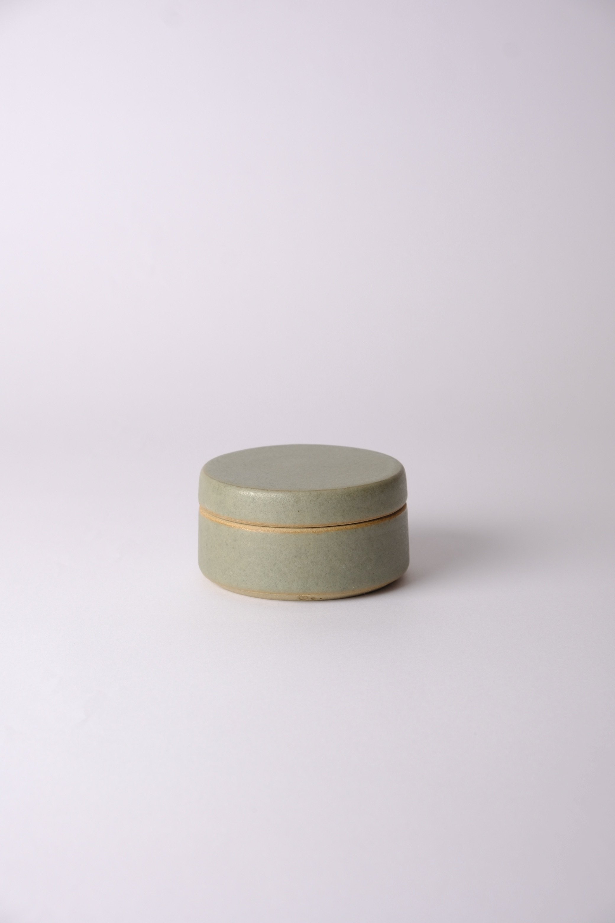 8cm Stoneware Lidded Jar in mountain lichen.