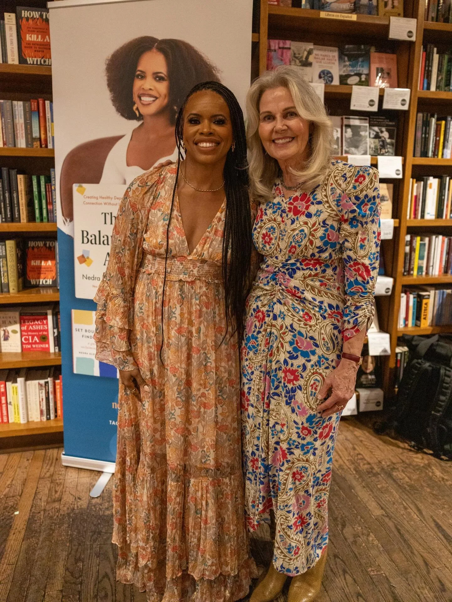 Miami, what a wonderful audience! Two online friends meet for the first time, and someone made a friend in the picture line&mdash;community exists. A night of metaphors, great Q&amp;A, and good conversation. We had a good time! 

Next up, Greenville,