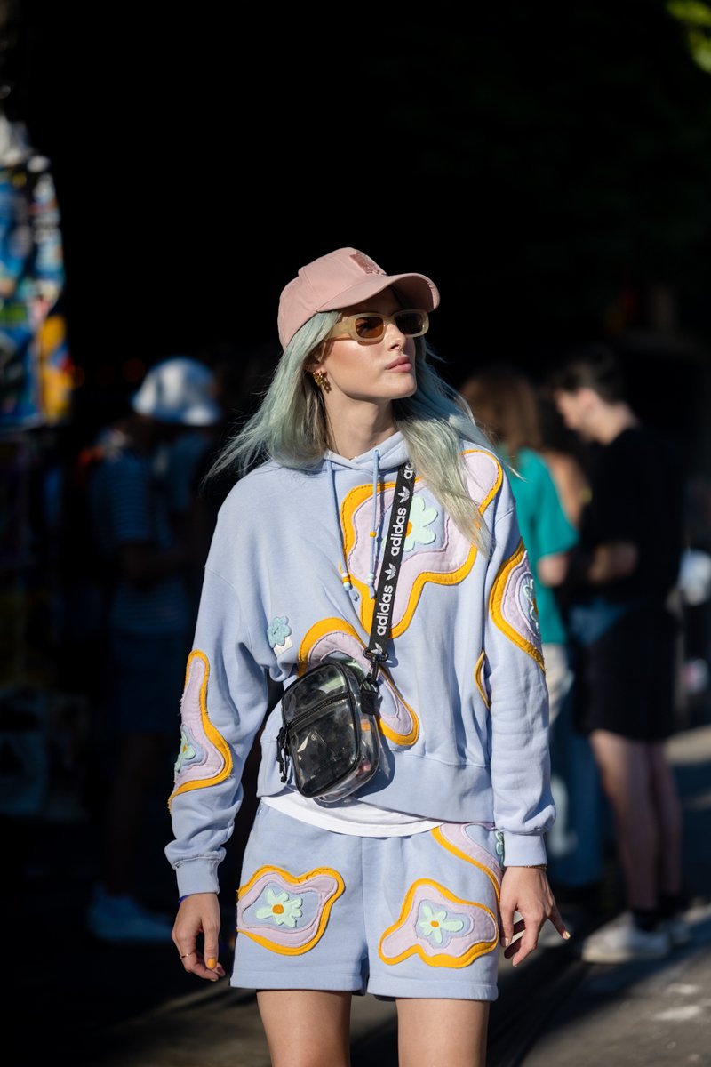 CHBP 2023 Festival Outfit Street Style  - @karyastreetstyle - 06.jpg