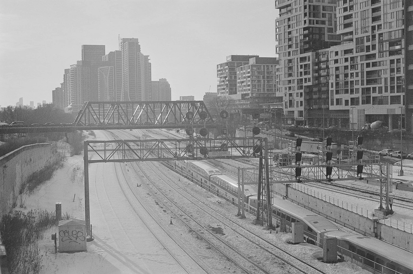 2025 - Toronto - Ilford XP2 400-5.jpg