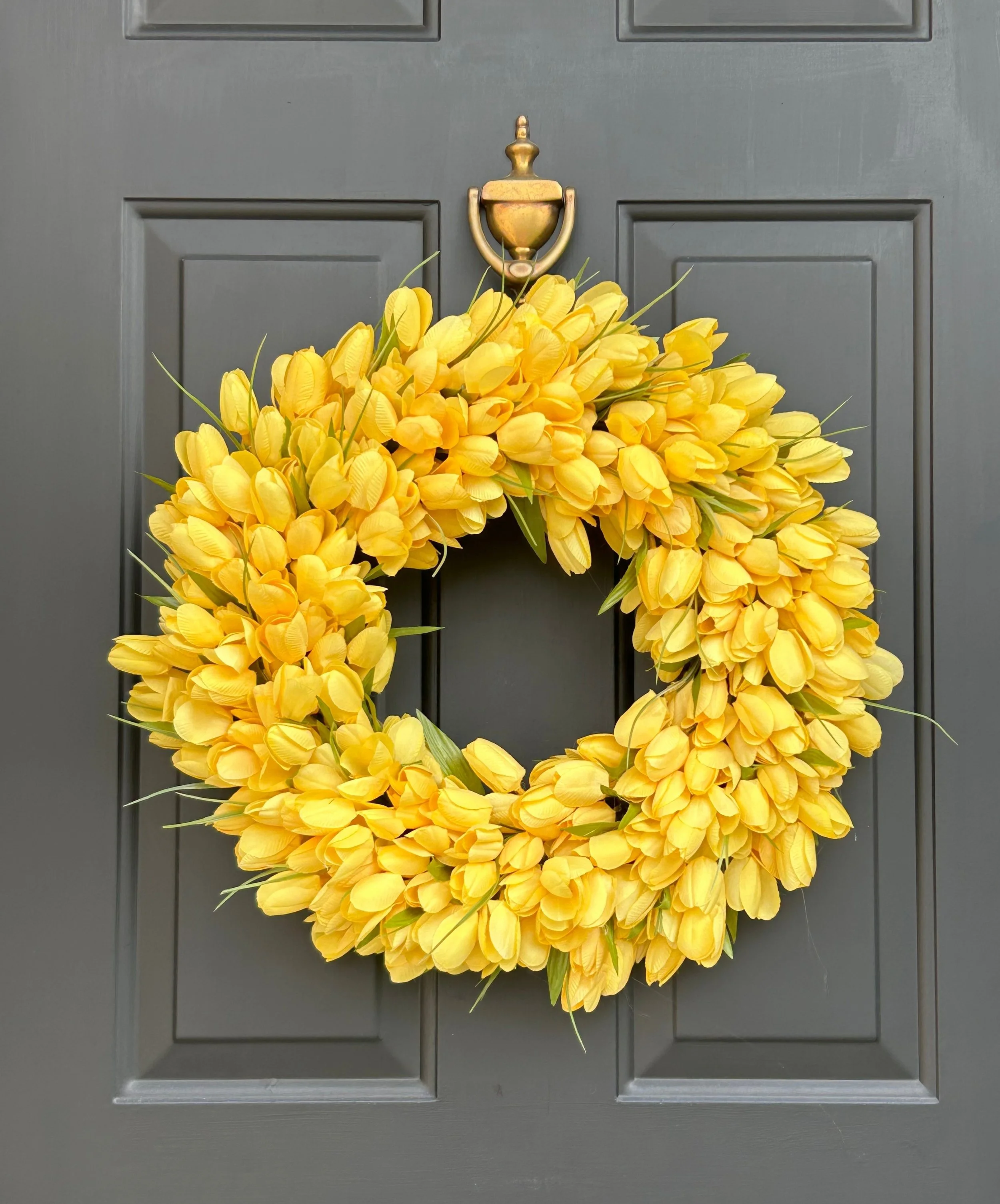 Yellow Full Tulip Wreath 2.jpg