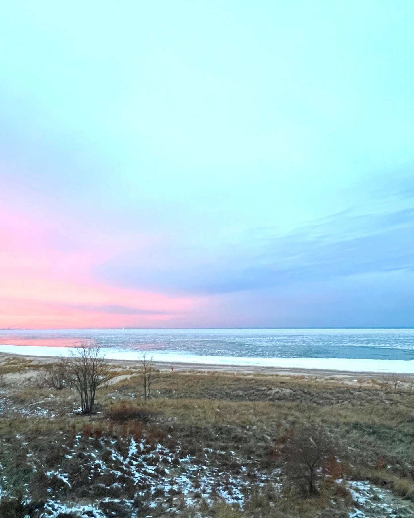 The sun just slipped below the horizon, leaving a soft wash of pink and blue glowing against our icy shores.
.
.
.
#LakeMichigan #IndianaDunes #VisitIndiana #Midwest #WinterSunset #SunsetLovers #NaturePhotography #LandscapePhotography #TravelMidwest 