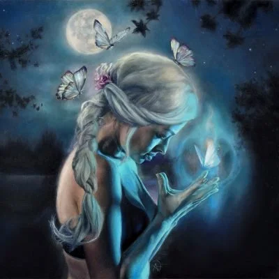 Alexandra-Verhoven-Reverence-400x400.jpg