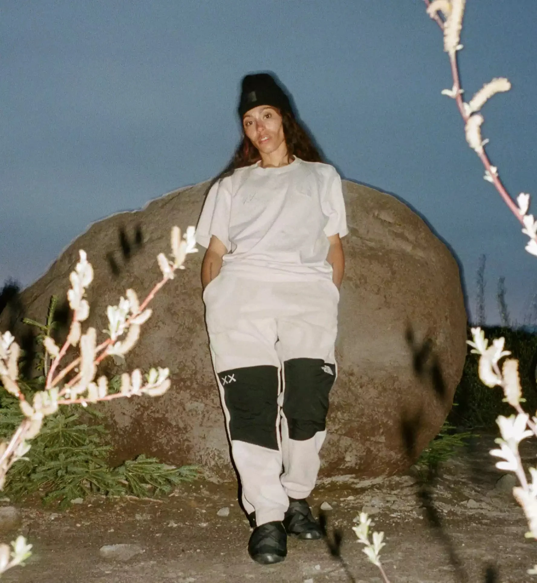 221025-kaws-lp-mountain-jacket3-d.jpg