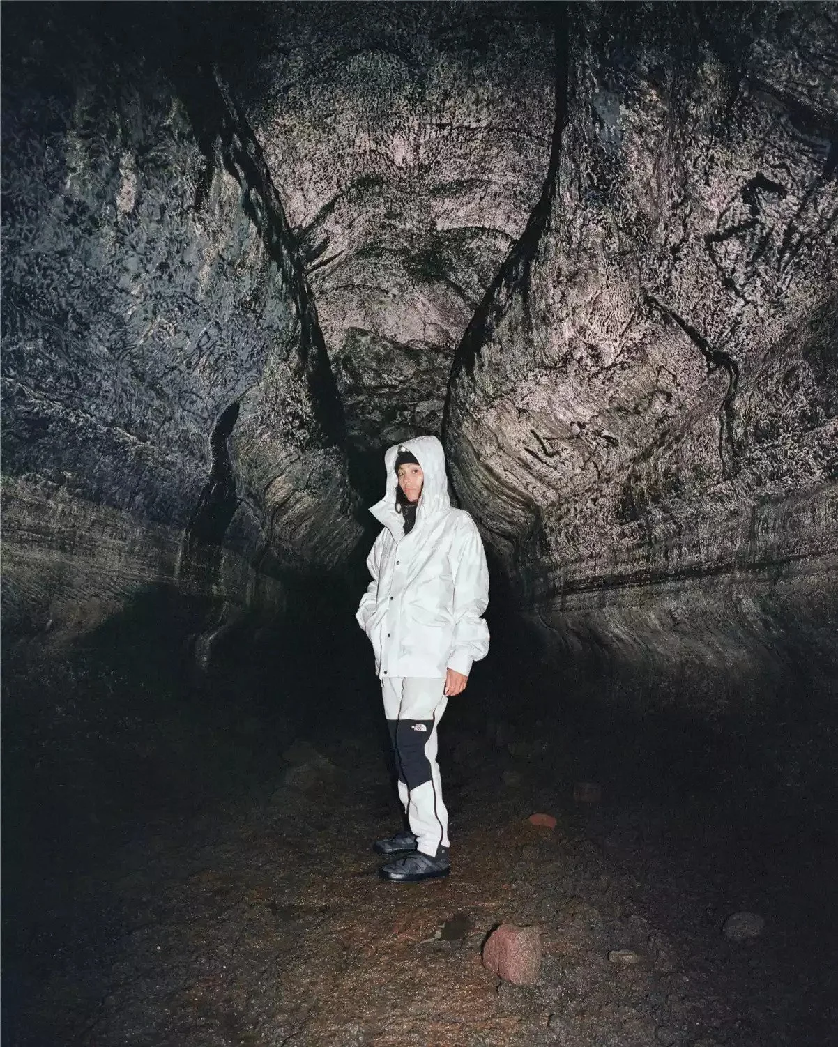 221025-kaws-lp-mountain-jacket1-d.jpg