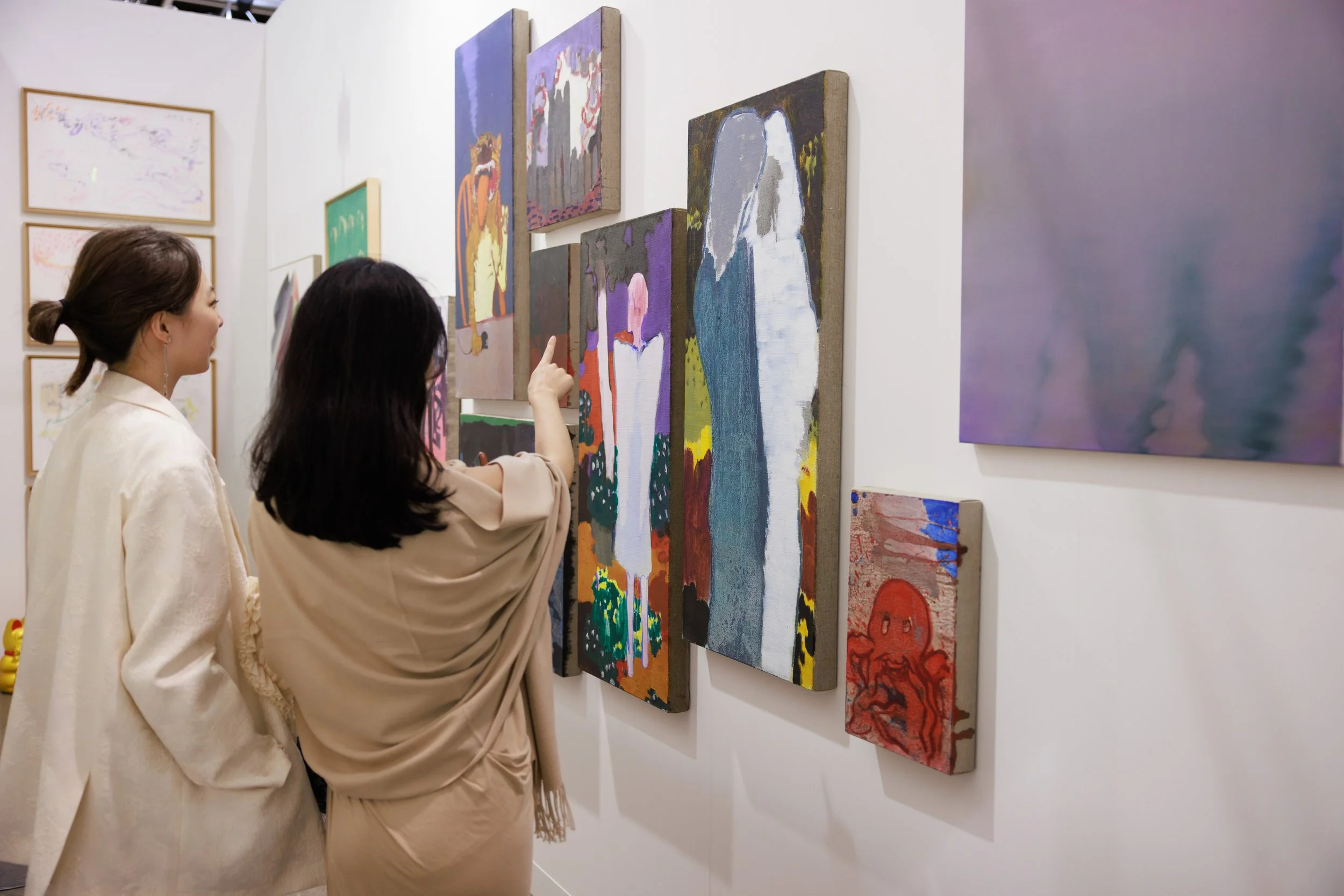 ABHK23__Galleries__Kiang_Malingue__Public_Interactions__PR__MC_01_HiRes.jpg