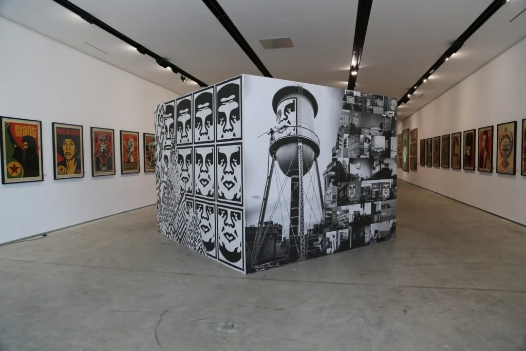 obey-shepard_fairey-facing_the_giant-galerie_itinerrance-cubes-2019_14-1024x683.jpg
