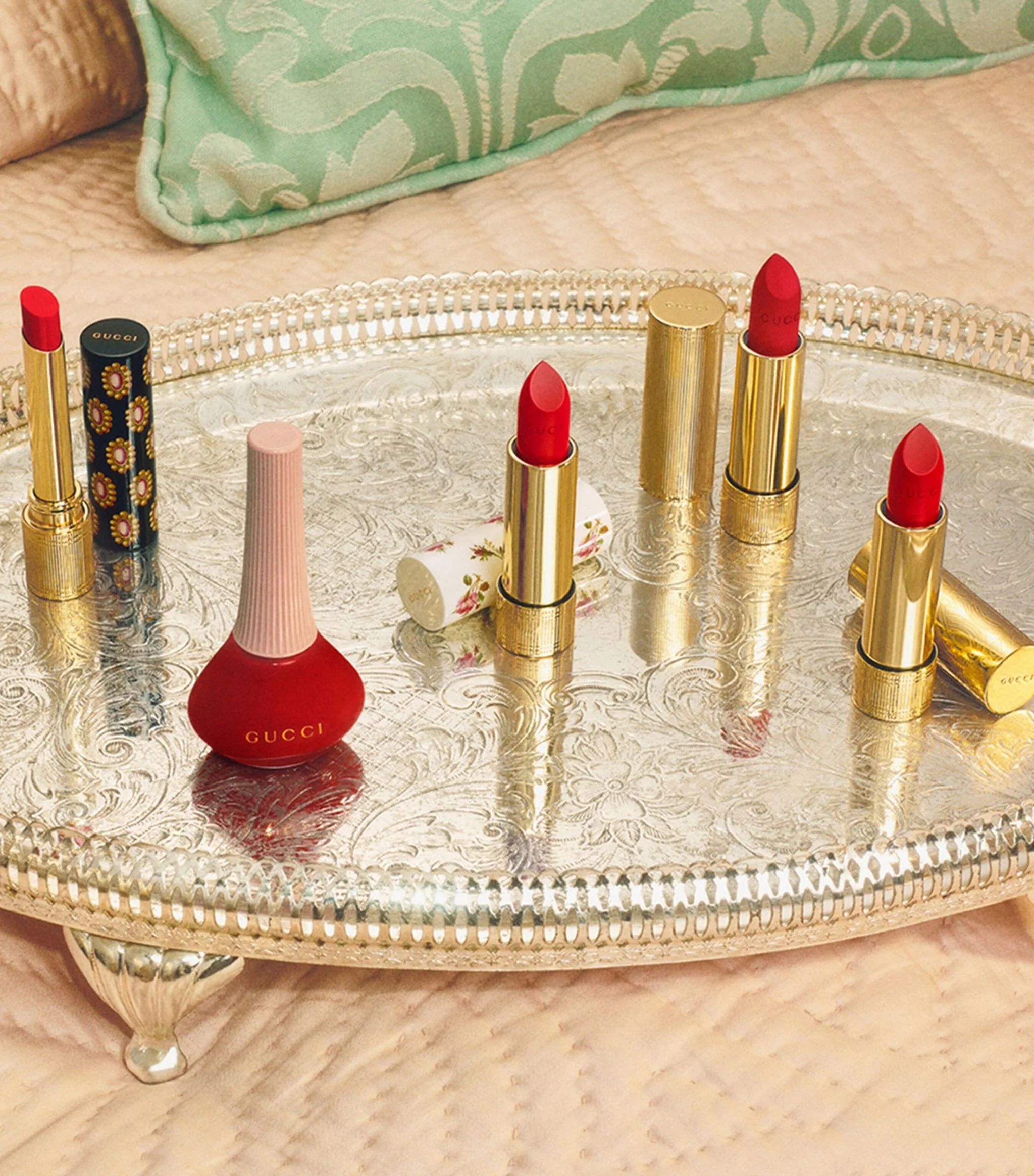 GUCCI NAIL POLISH: A TOUCH OF LUXURY