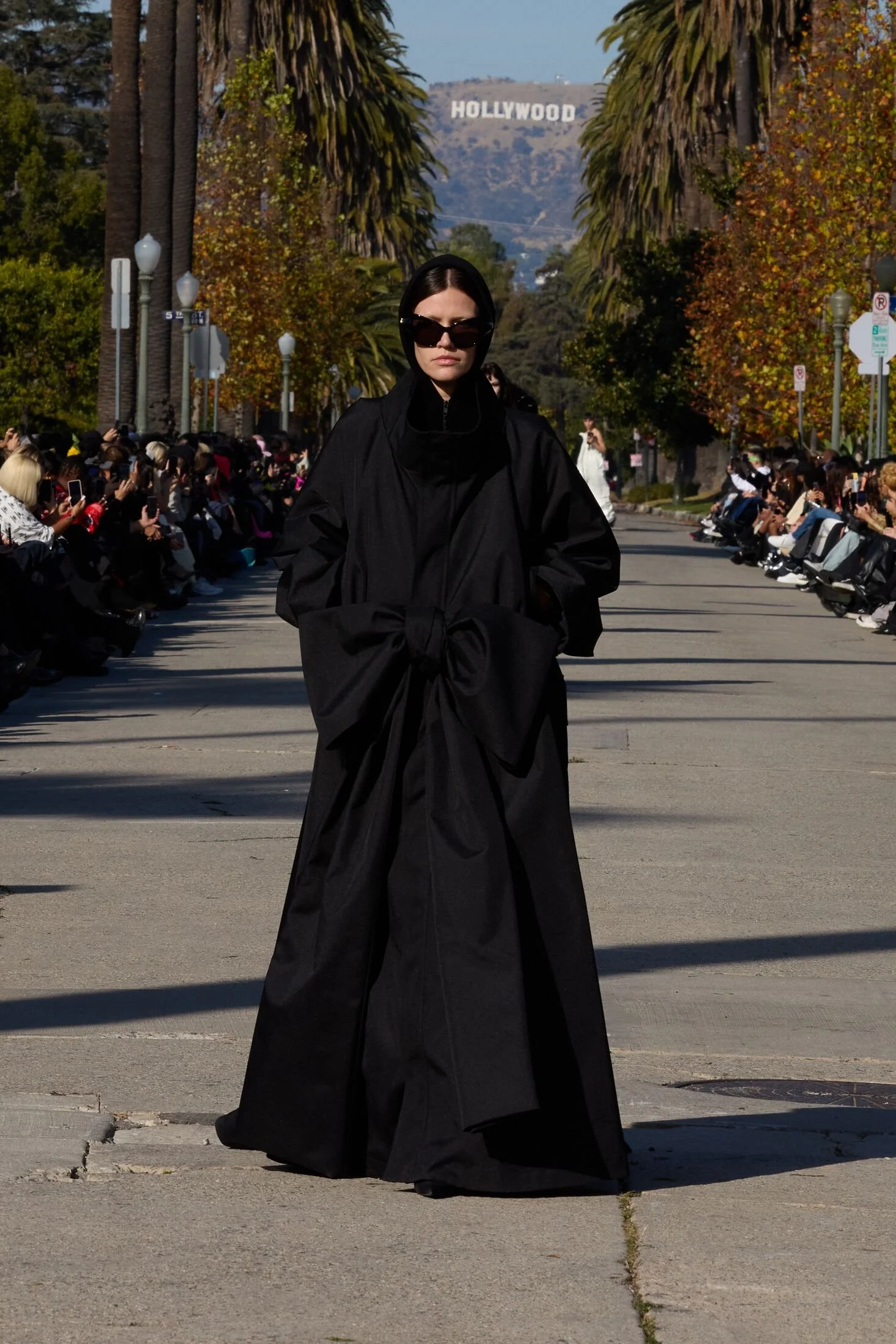 Large-EDITO_DK_MB_LB_FA24_BALENCIAGA_FA24LOOKBOOK_LOOK63_2000x3000_2x3.jpg