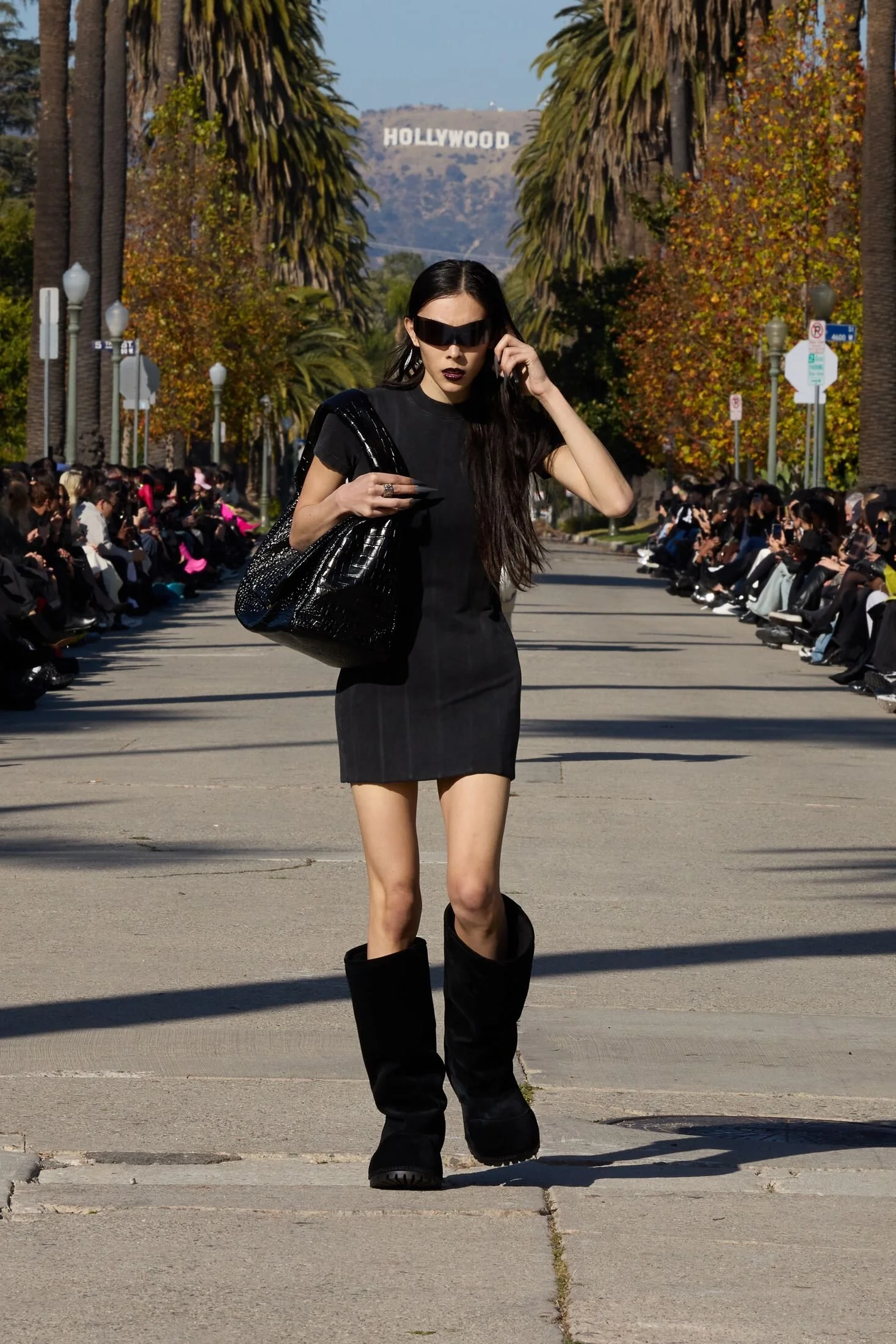 Large-EDITO_DK_MB_LB_FA24_BALENCIAGA_FA24LOOKBOOK_LOOK21_2000x3000_2x3.jpg
