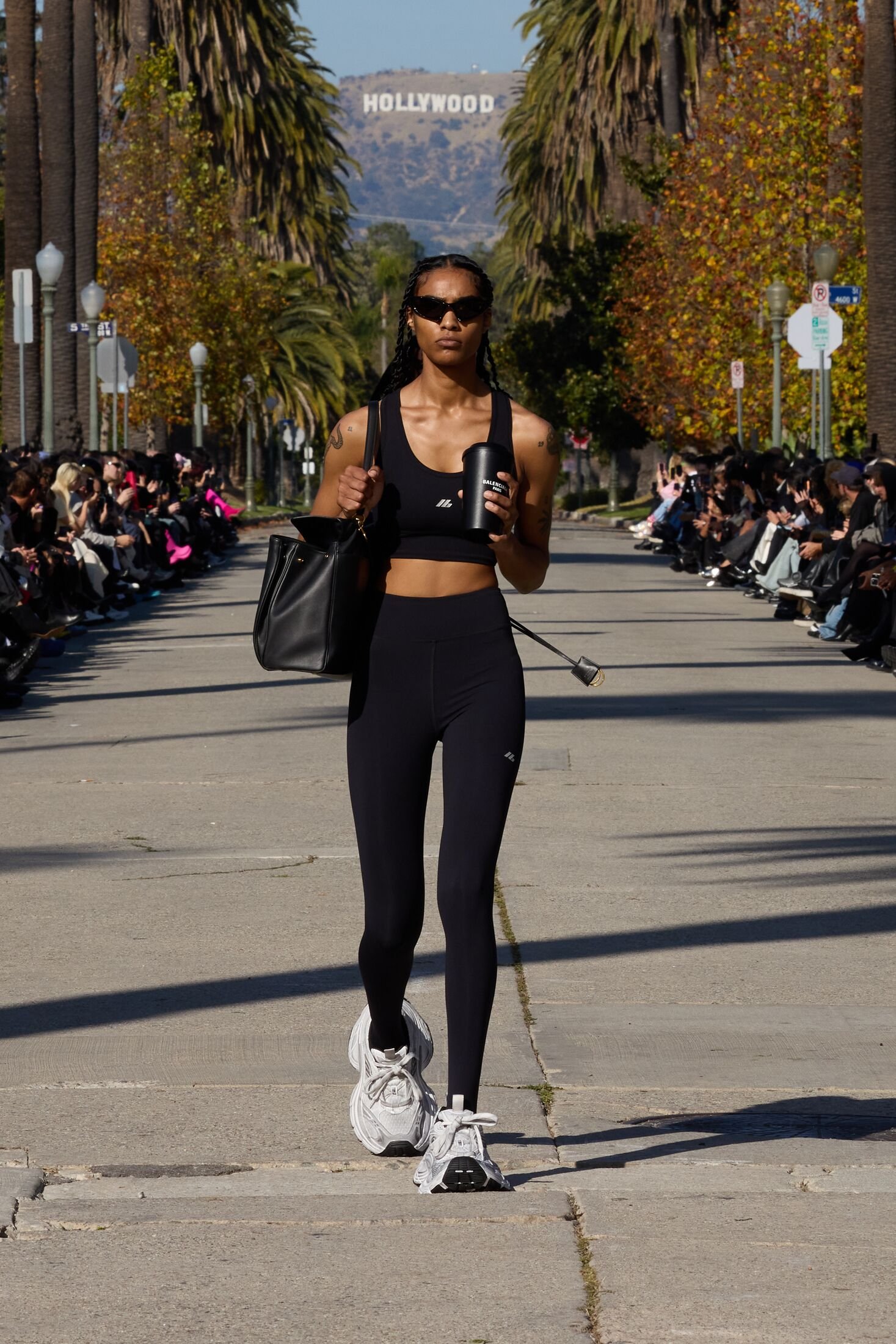 Large-EDITO_DK_MB_LB_FA24_BALENCIAGA_FA24LOOKBOOK_LOOK04_2000x3000_2x3.jpg