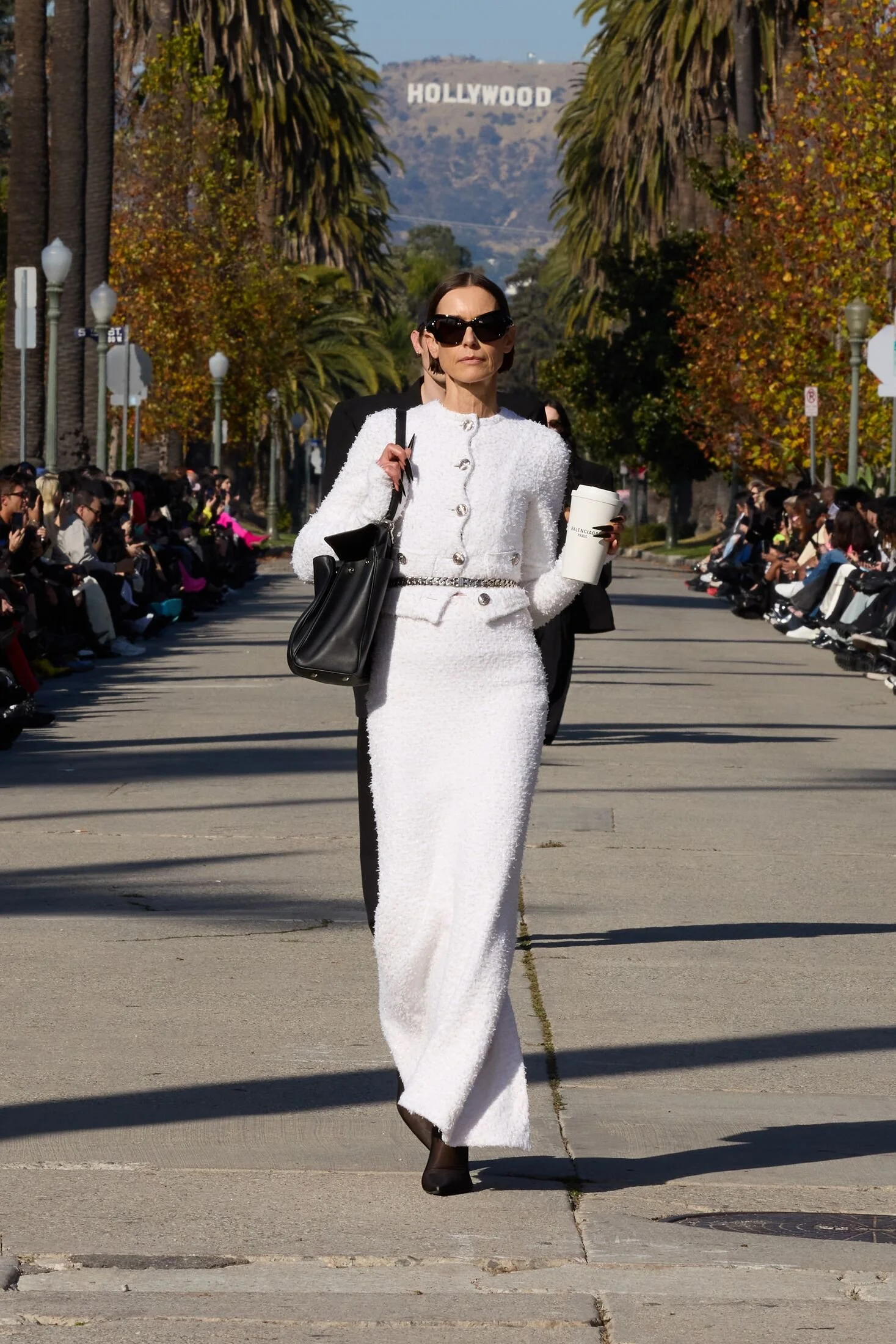 Large-EDITO_DK_MB_LB_FA24_BALENCIAGA_FA24LOOKBOOK_LOOK45_2000x3000_2x3.jpg