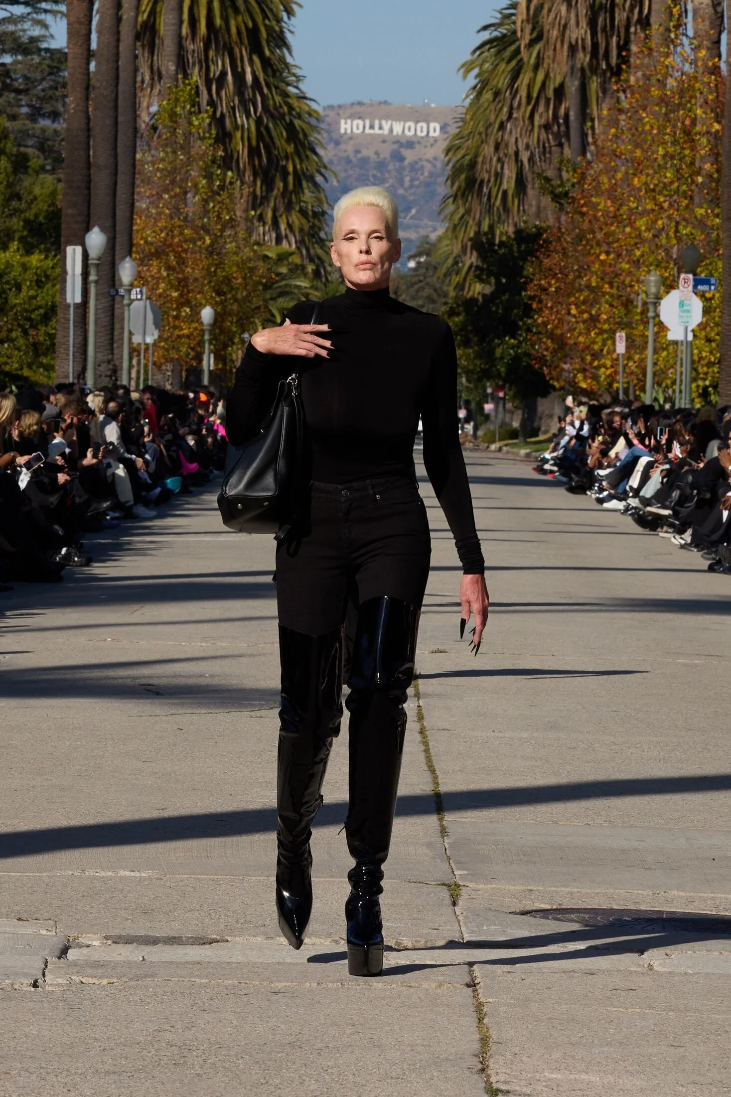 Large-EDITO_DK_MB_LB_FA24_BALENCIAGA_FA24LOOKBOOK_LOOK40_2000x3000_2x3.jpg