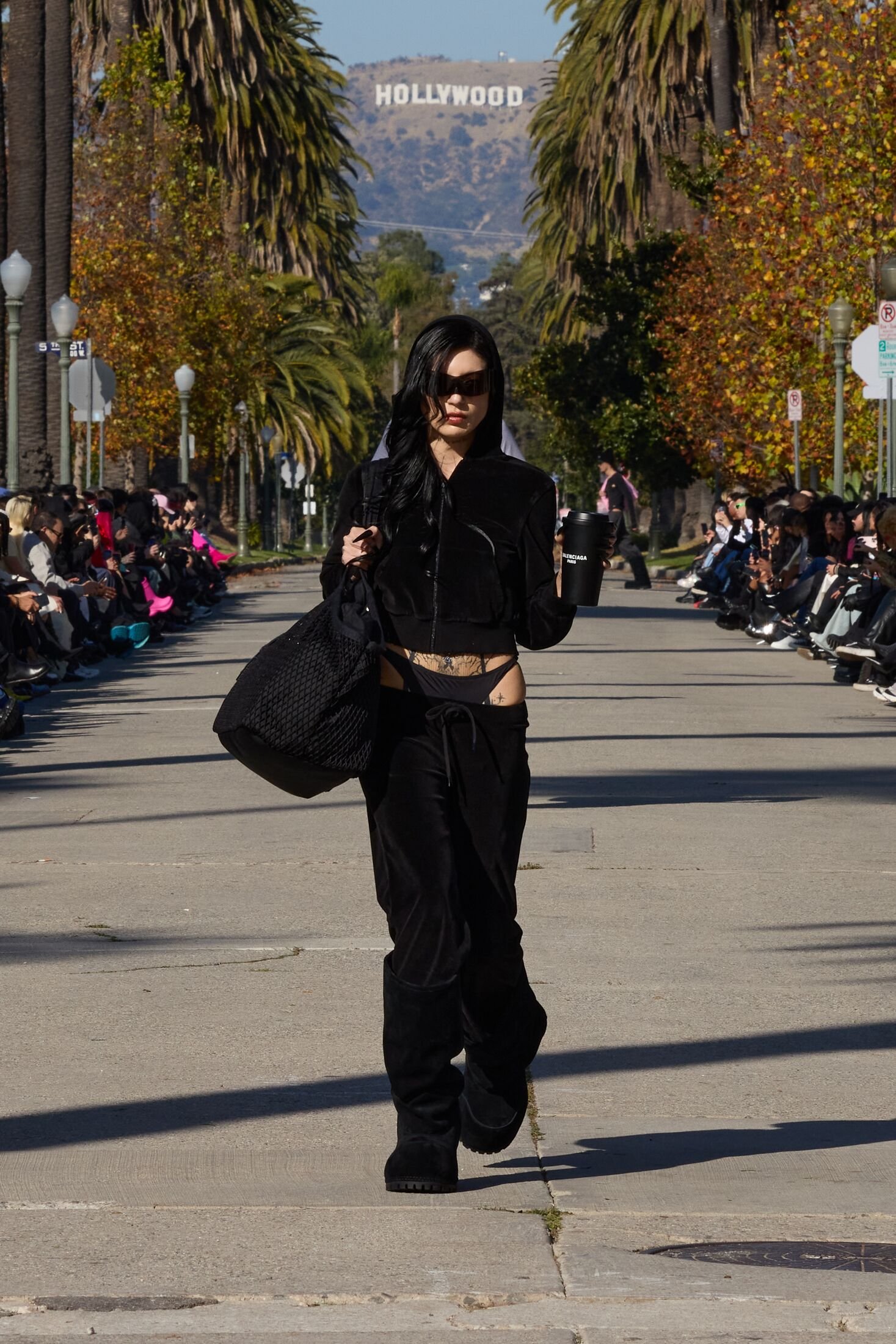 Large-EDITO_DK_MB_LB_FA24_BALENCIAGA_FA24LOOKBOOK_LOOK15_2000x3000_2x3.jpg