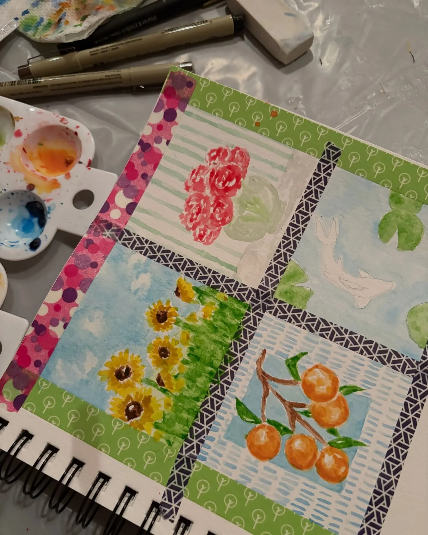 More tiny paintings loading&hellip; 

#watercolours #watercolorpainting #tinypainting #doodles #painting