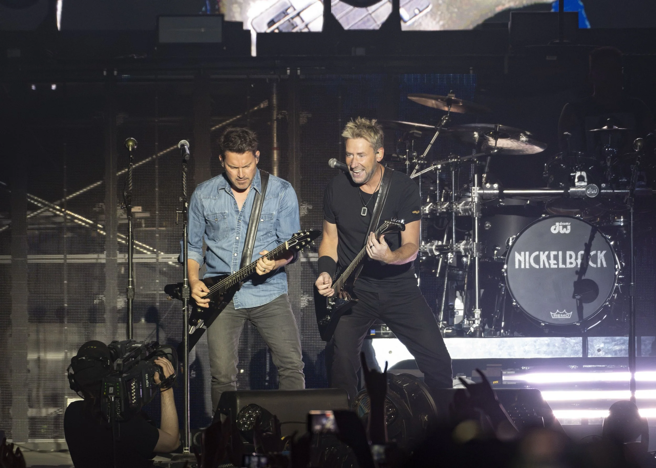 Nickleback-3-min.jpg