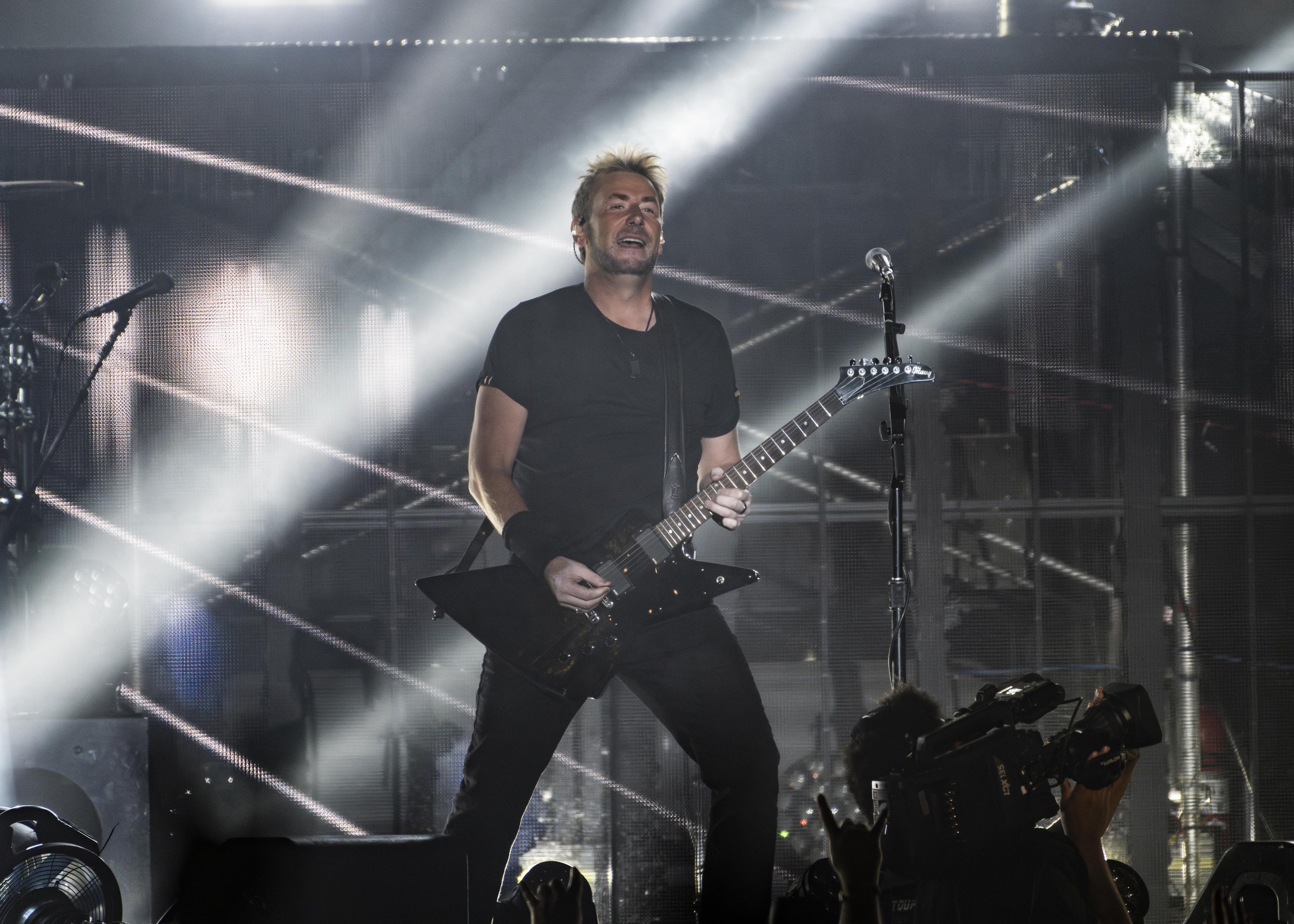 Nickleback-4-min.jpg