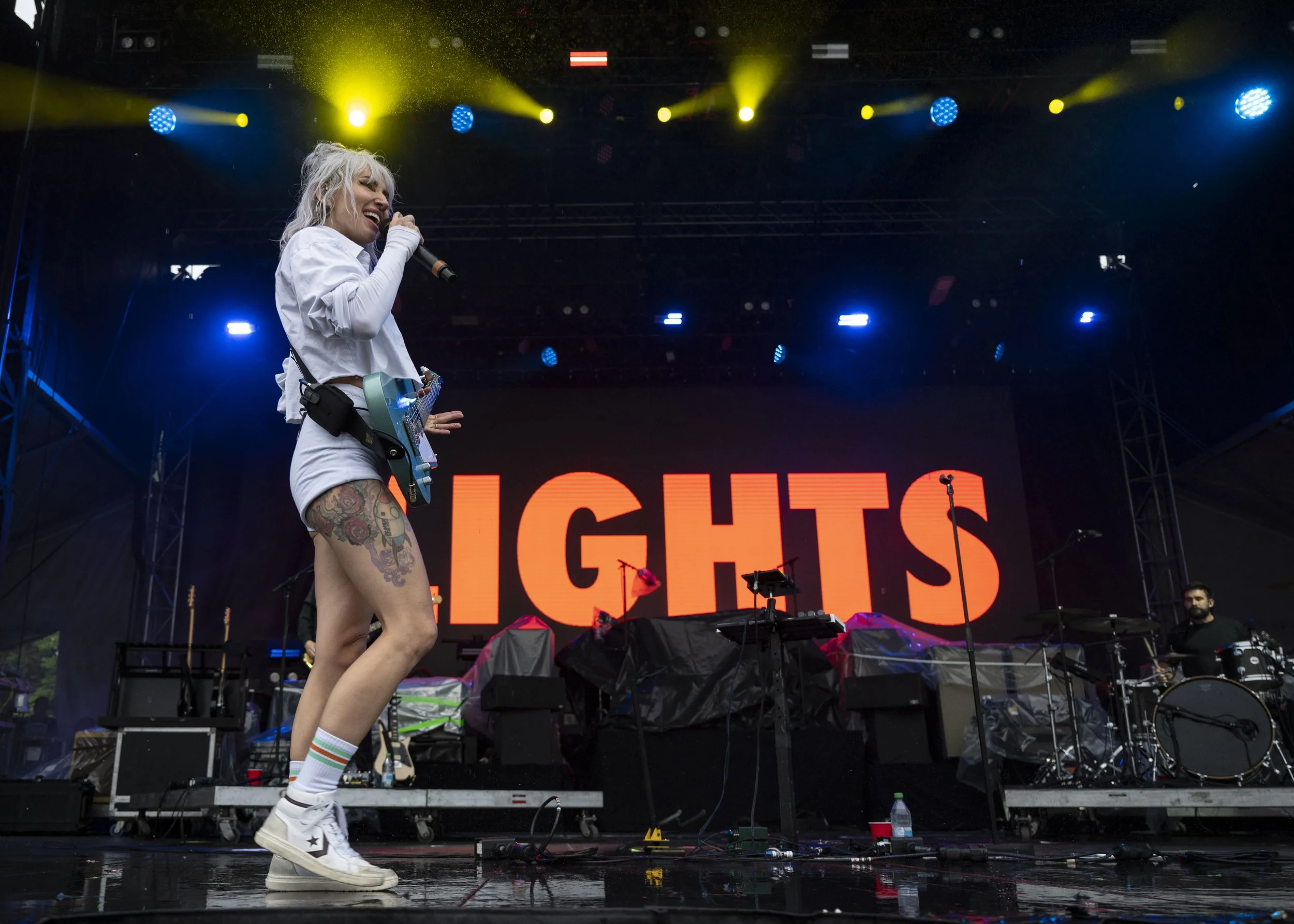 Light-4.jpg