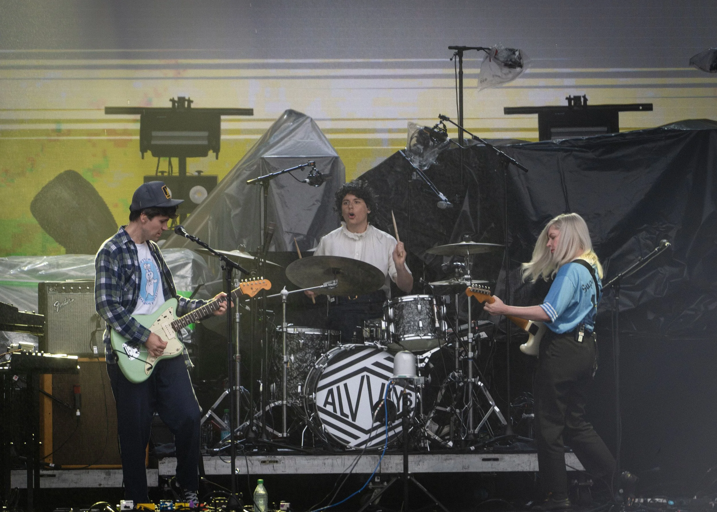 Alvvays-3.jpg