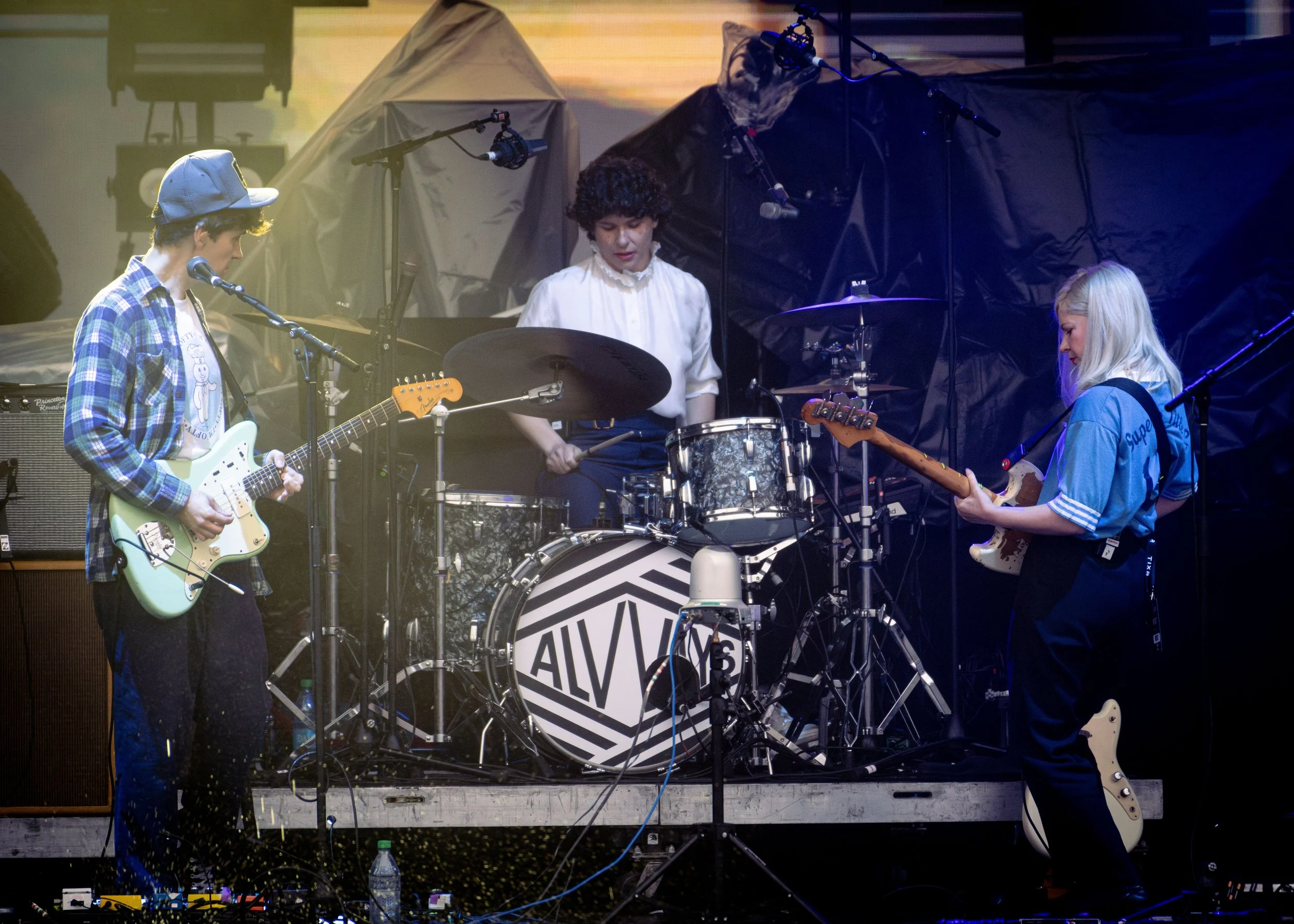 Alvvays-4.jpg