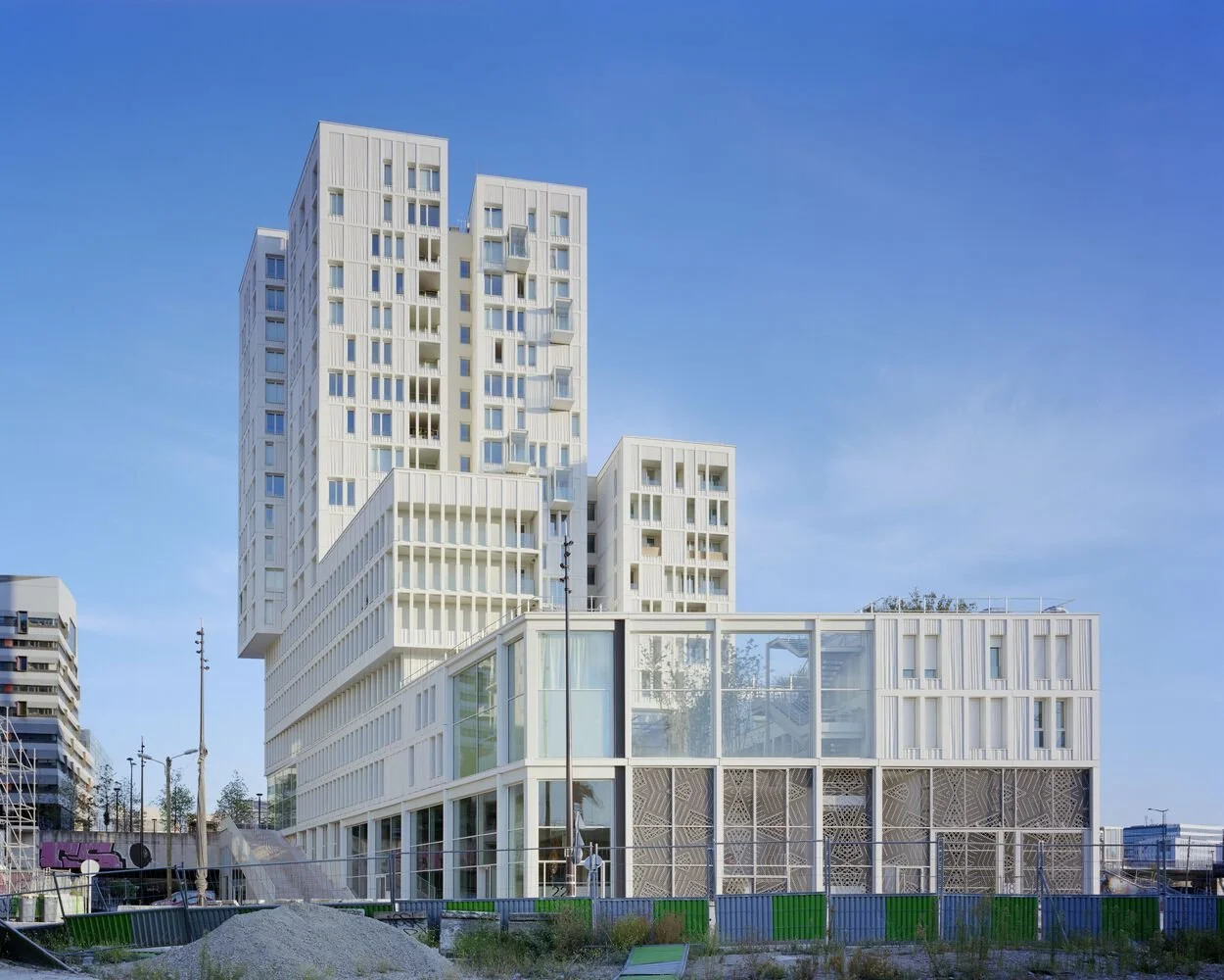 bruneseau-b1a4-social-housing-tcau-tania-concko-architects-urbanists_4.jpg