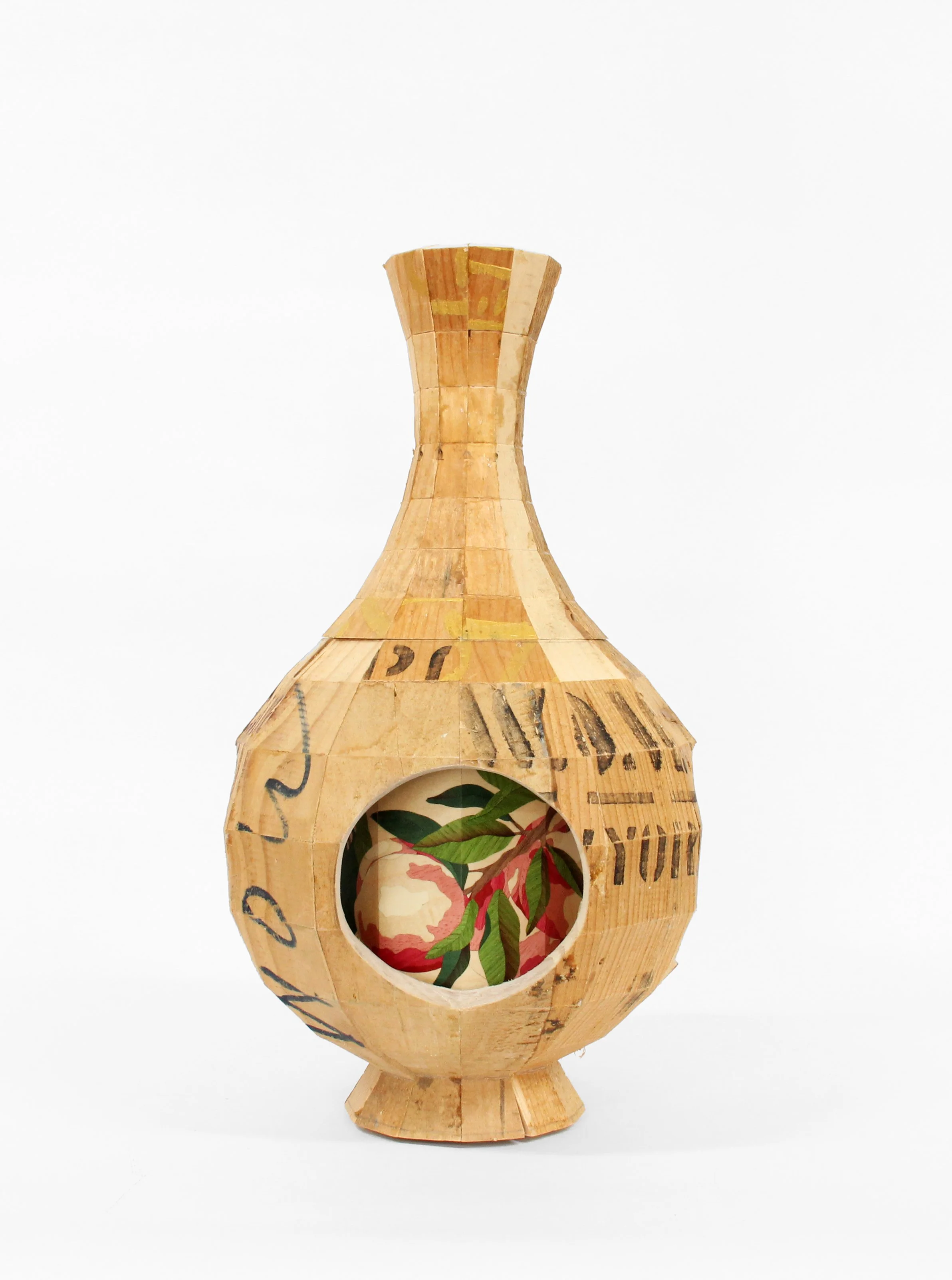 ‘Revolving Vase (9 Peaches)’ won first prize at Contemporary Craft
