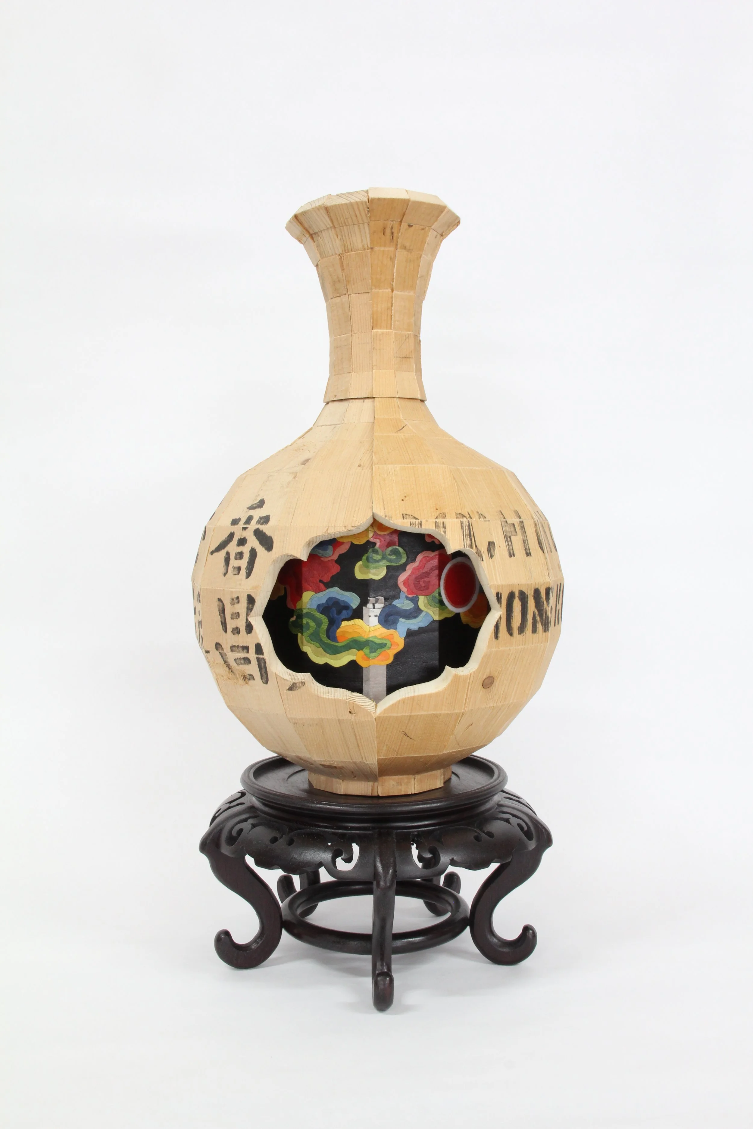 Revolving Vase (Auspicious Clouds)