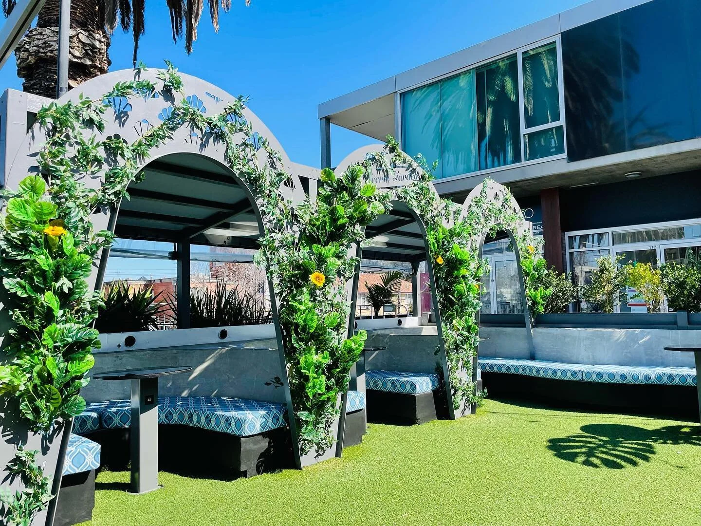 The &lsquo;garden&rsquo; ready for the final days of 2022 with sun, cocktails and good times 💃🏼