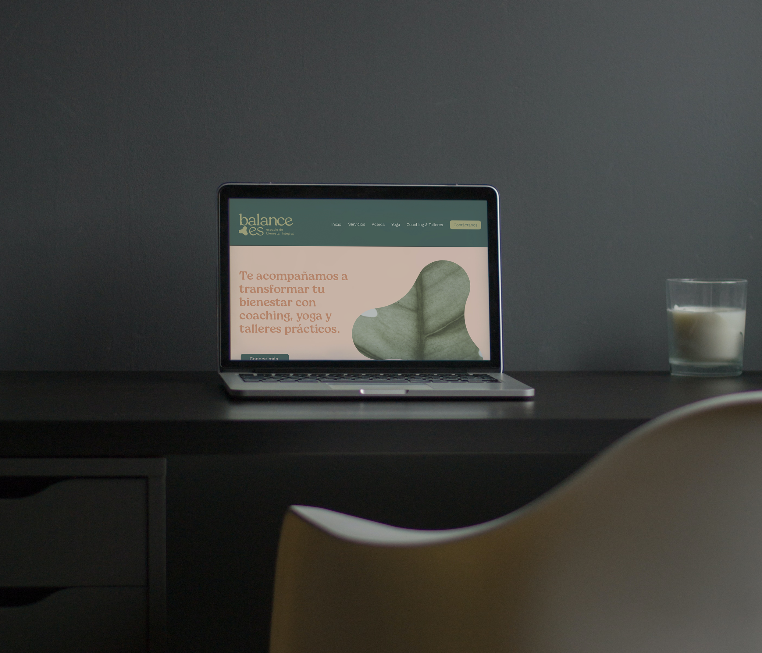 laptop mockup in psd.png